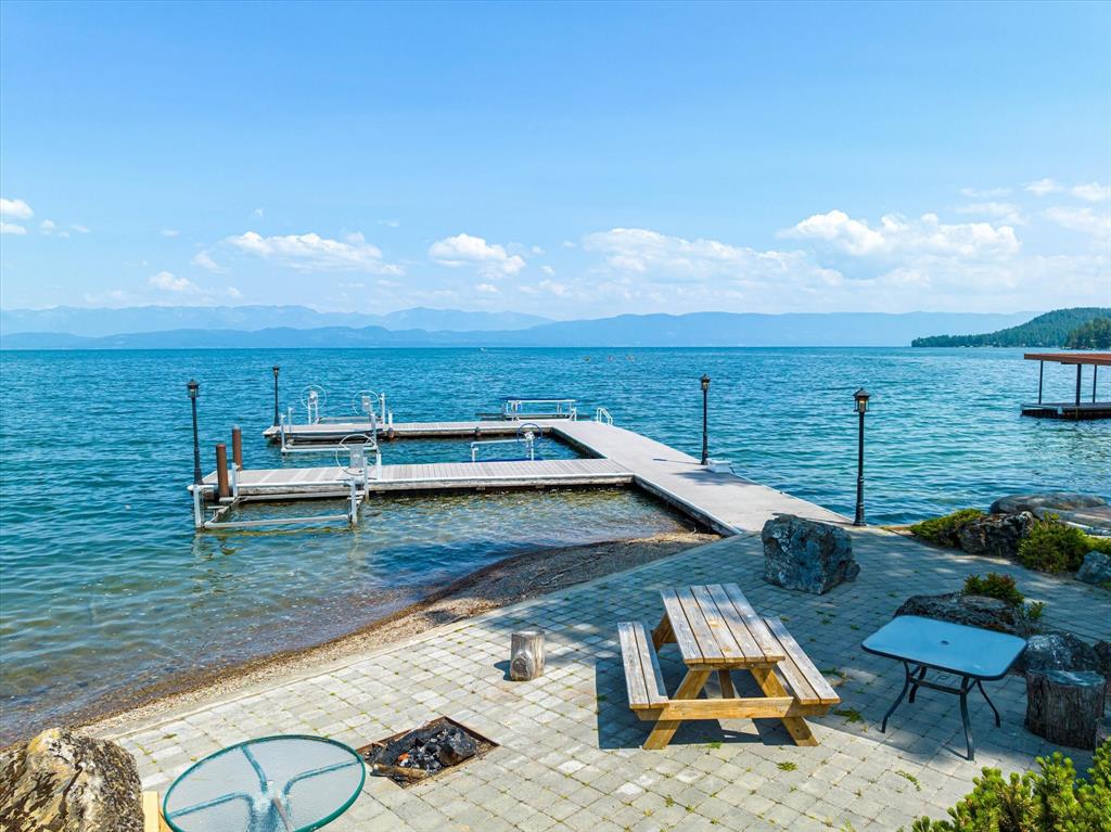 Lakeside, Montana, 59922, United States, 3 Bedrooms Bedrooms, ,2 BathroomsBathrooms,Residential,For Sale,2048351