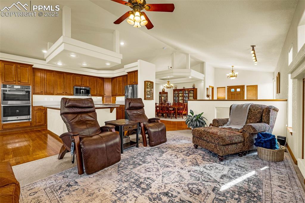 Colorado Springs, Colorado, 80921, United States, 3 Bedrooms Bedrooms, ,3 BathroomsBathrooms,Residential,For Sale,1947087