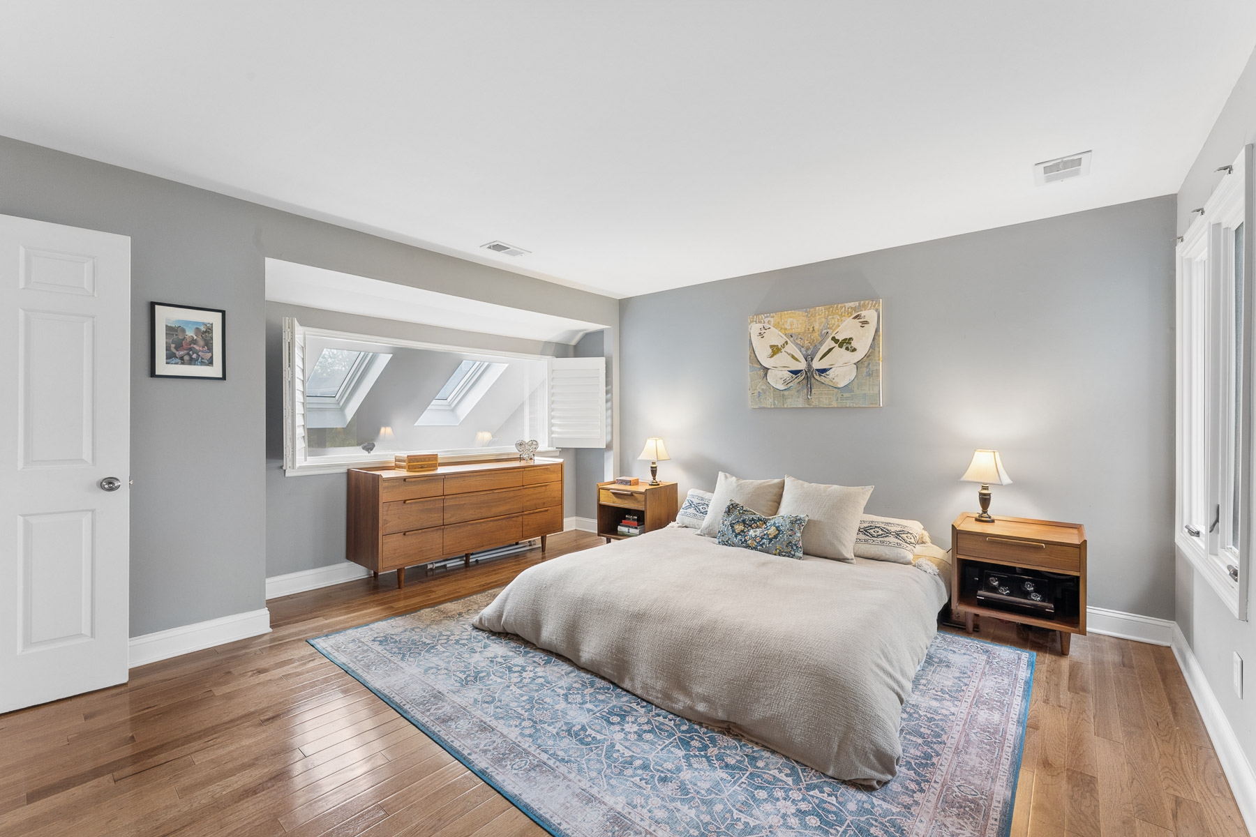  ?Lord Stirling Village? Beautifully Updated Three Bedroom Townhome - 物件實景