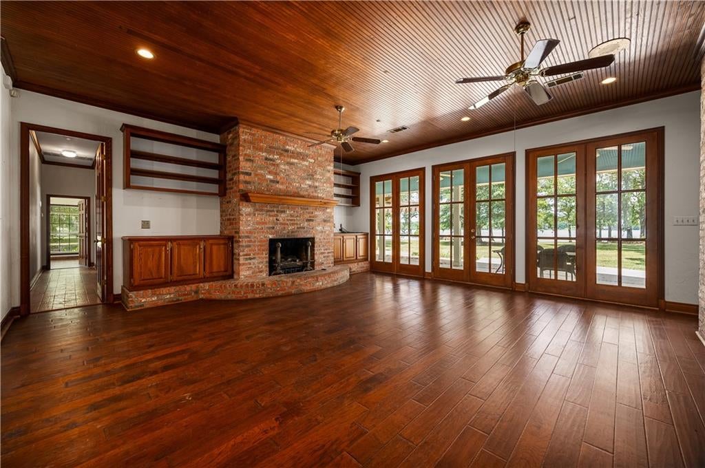 Natchitoches, Louisiana, 71457, United States, 3 Bedrooms Bedrooms, ,3 BathroomsBathrooms,Residential,For Sale,1983691