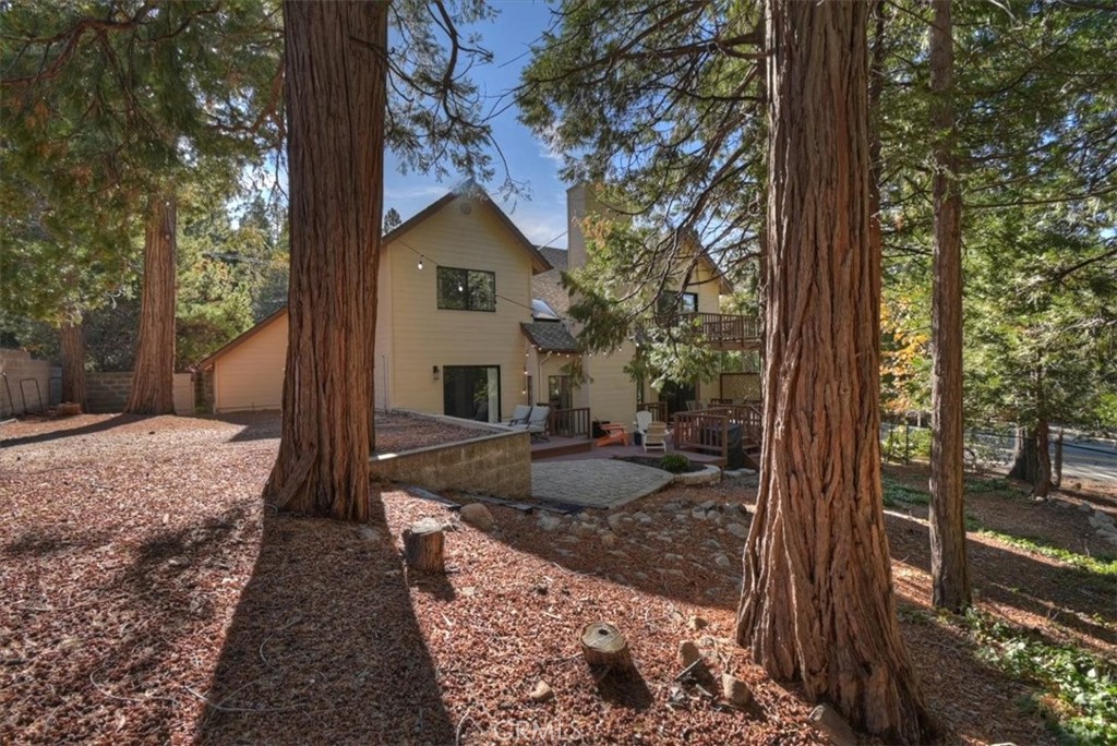 Lake Arrowhead, California, 92352, United States, 4 Bedrooms Bedrooms, ,3 BathroomsBathrooms,Residential,For Sale,1998822