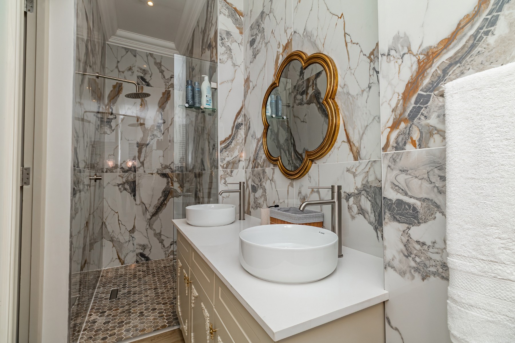  Brand New Elegance with Exceptional Finishes - 物件實景