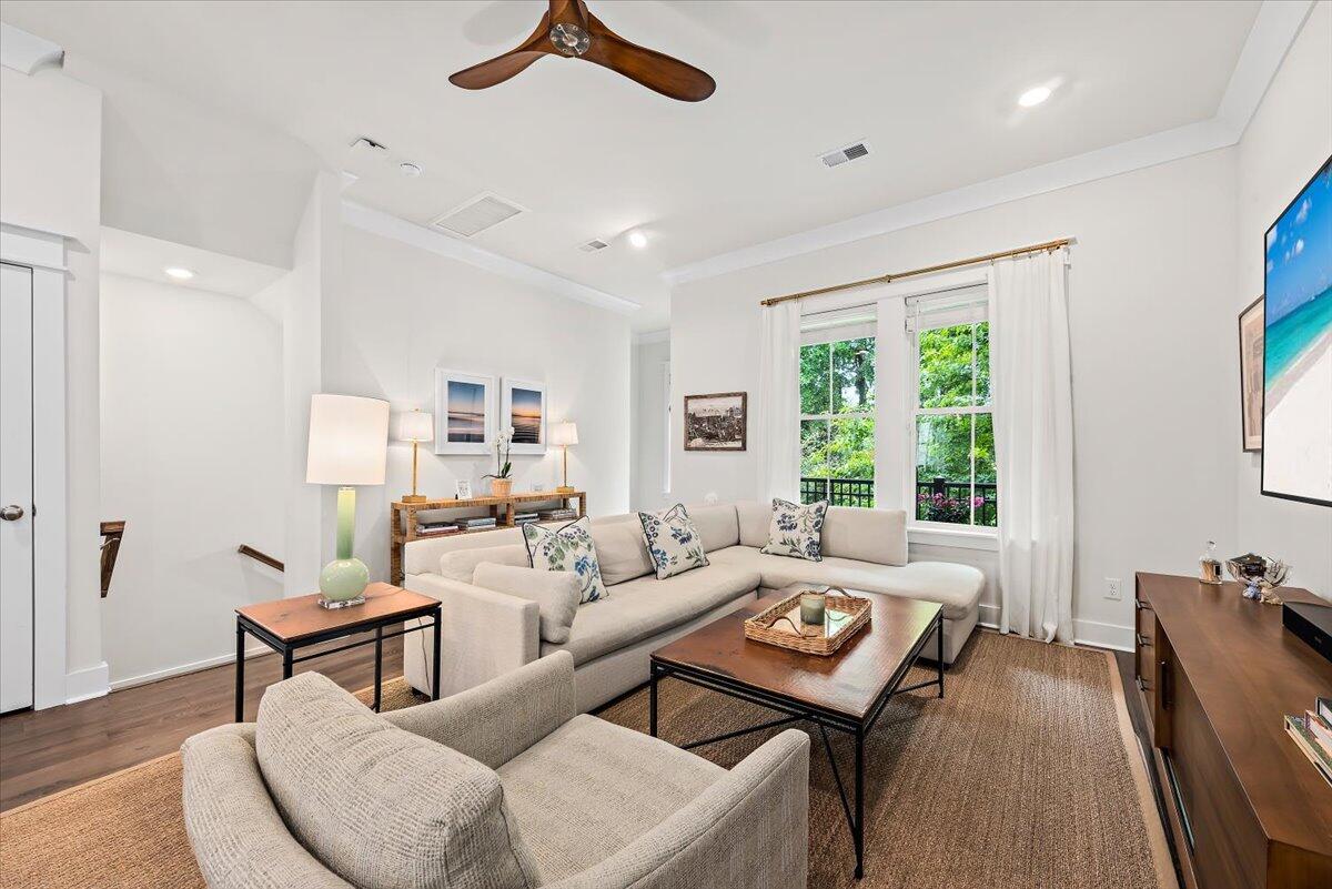 Mount Pleasant, South Carolina, 29464, United States, 3 Bedrooms Bedrooms, ,4 BathroomsBathrooms,Residential,For Sale,1942272