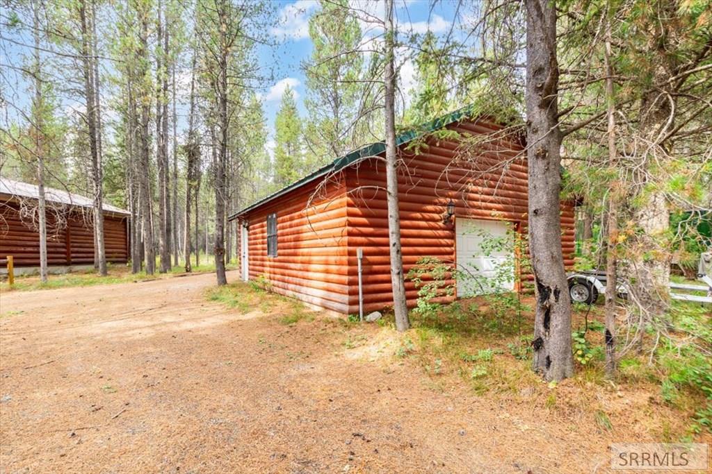ISLAND PARK, Idaho, 83429, United States, 5 Bedrooms Bedrooms, ,5 BathroomsBathrooms,Residential,For Sale,1980298