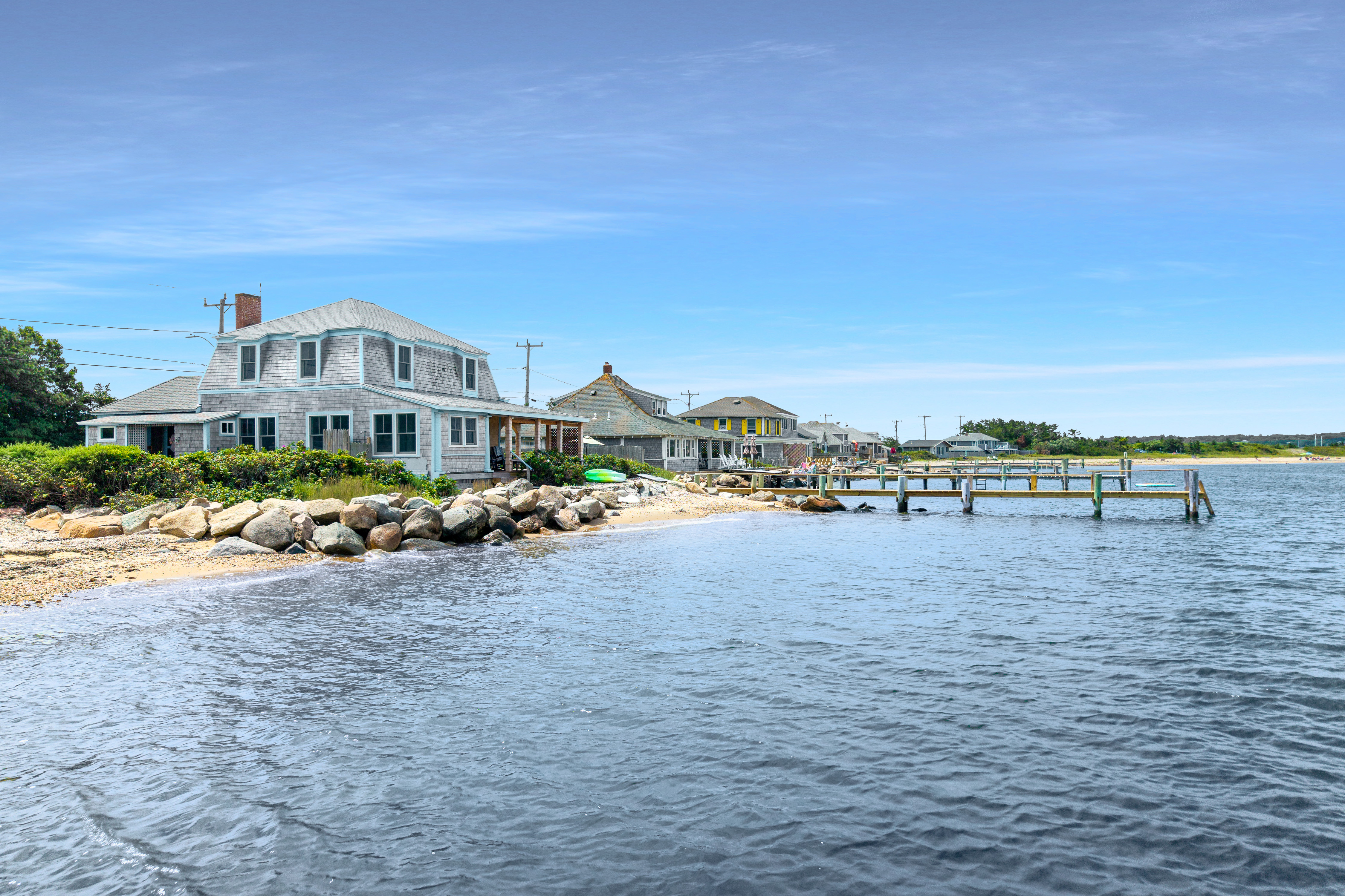  Waterfront with Dock on Vineyard Haven Harbor - 物件實景