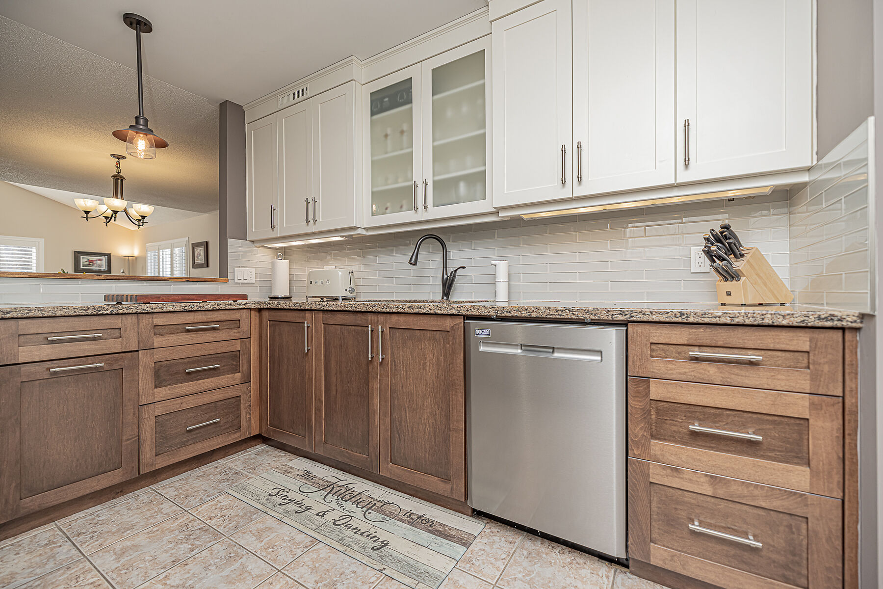  Immaculate Pineridge Bungalow - 物件實景