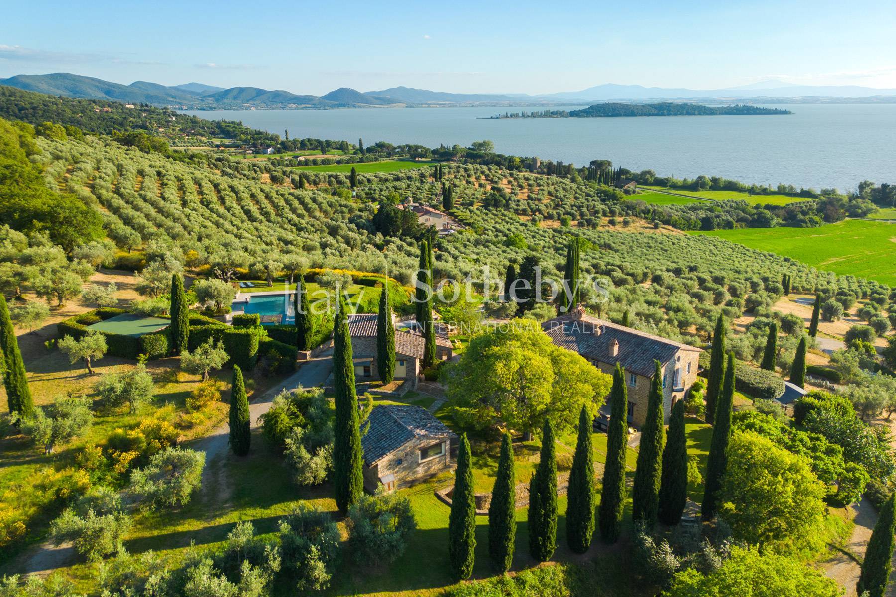  Esquisite villa with breathtaking view on the Lake Trasimeno - 物件實景