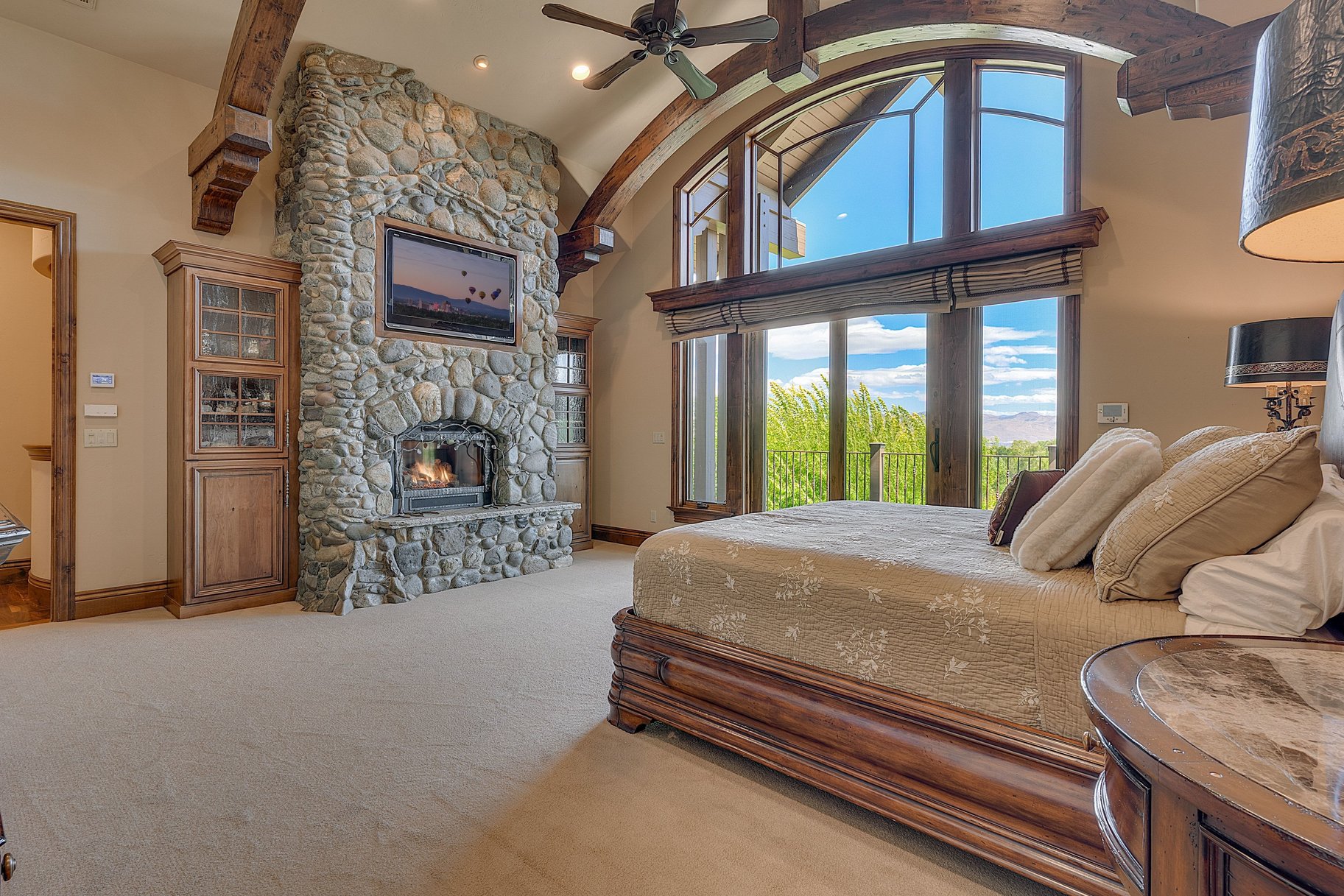  Windy Hill Luxury Estate  5 Acres of Privacy and Prestige - 物件實景