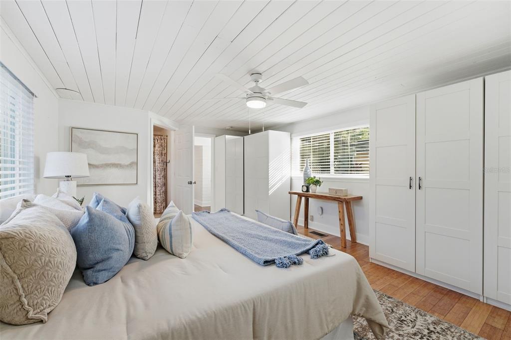 Winter Park, Florida, 32789, United States, 3 Bedrooms Bedrooms, ,2 BathroomsBathrooms,Residential,For Sale,1987526