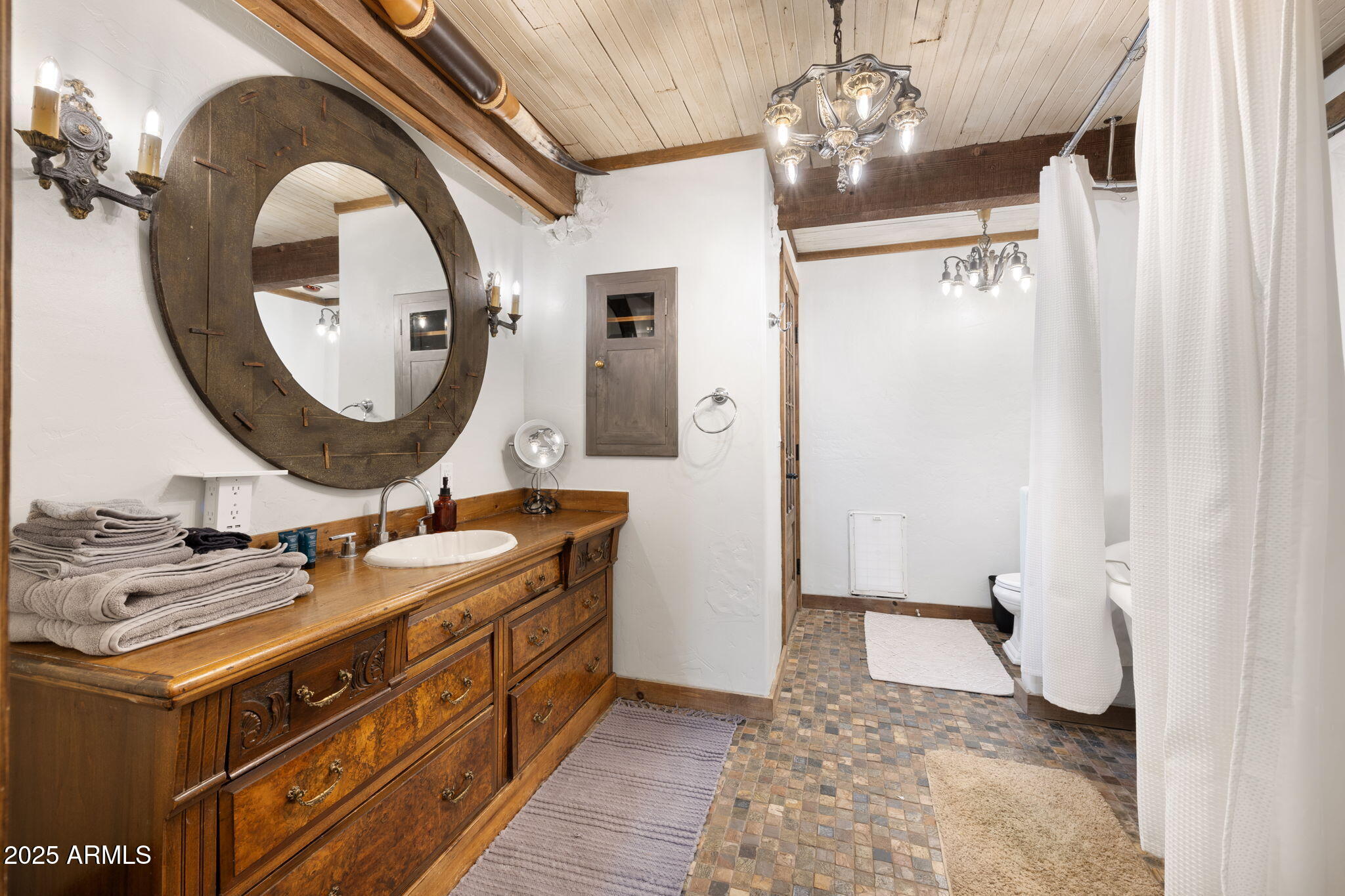 Munds Park, Arizona, 86017, United States, 3 Bedrooms Bedrooms, ,3 BathroomsBathrooms,Residential,For Sale,1867228
