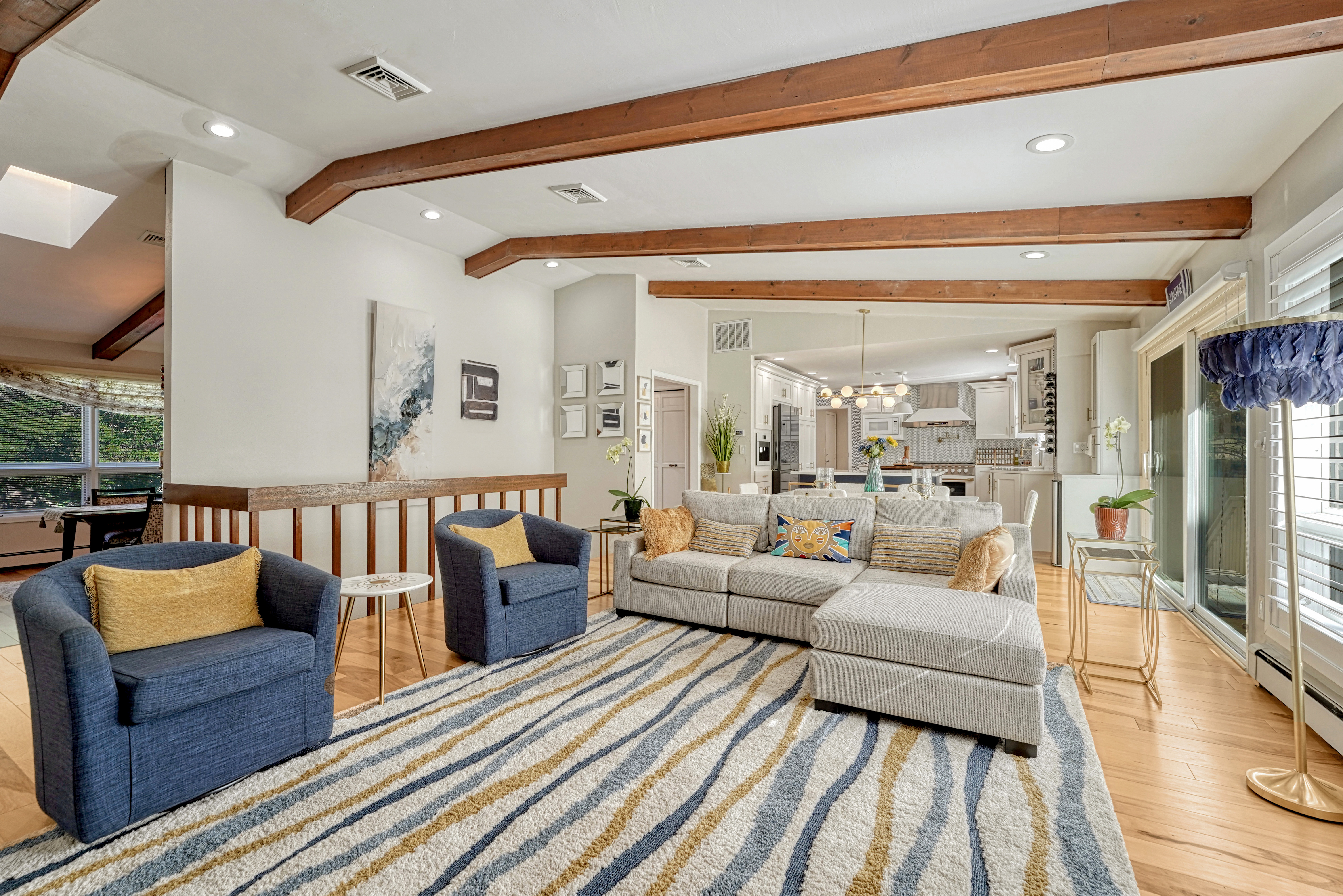  Renovated Ranch with Outdoor Living - 物件實景