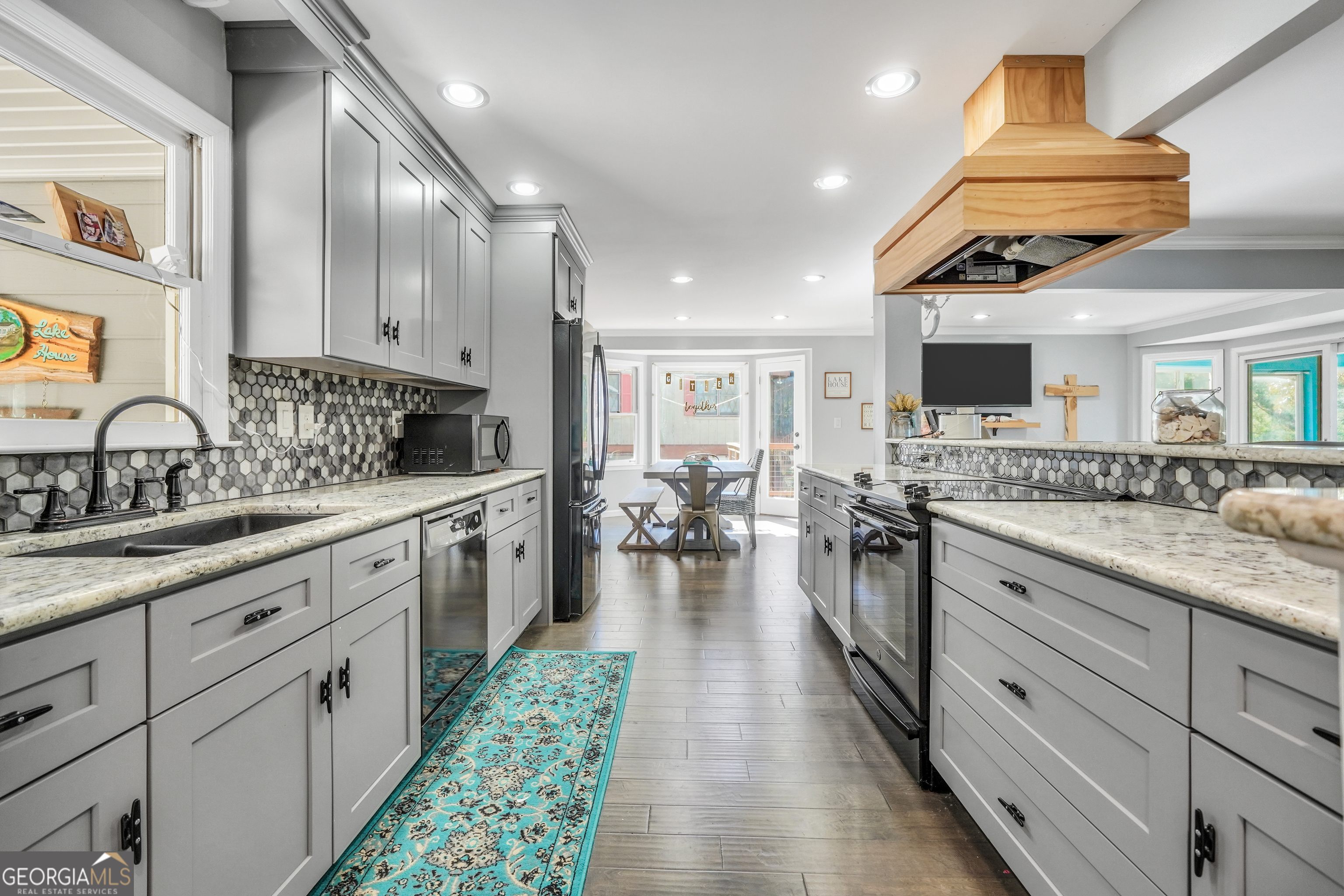 Monticello, Georgia, 31064, United States, 5 Bedrooms Bedrooms, ,4 BathroomsBathrooms,Residential,For Sale,1989944