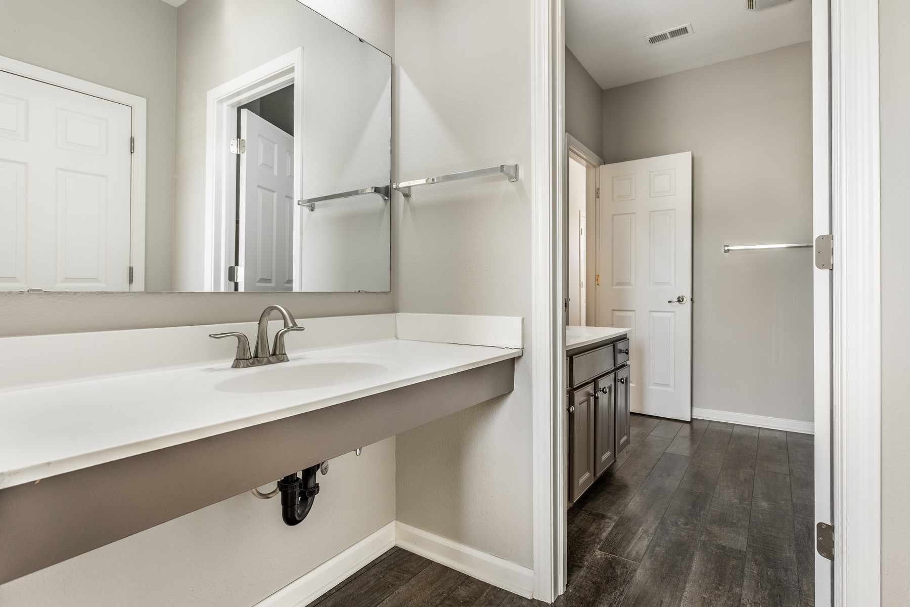  Turnkey Modern Townhome in Westfield - 物件實景