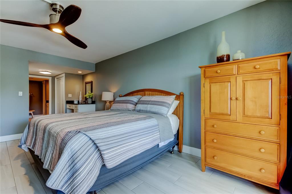 Clearwater Beach, Florida, 33767, United States, 2 Bedrooms Bedrooms, ,2 BathroomsBathrooms,Residential,For Sale,1849008
