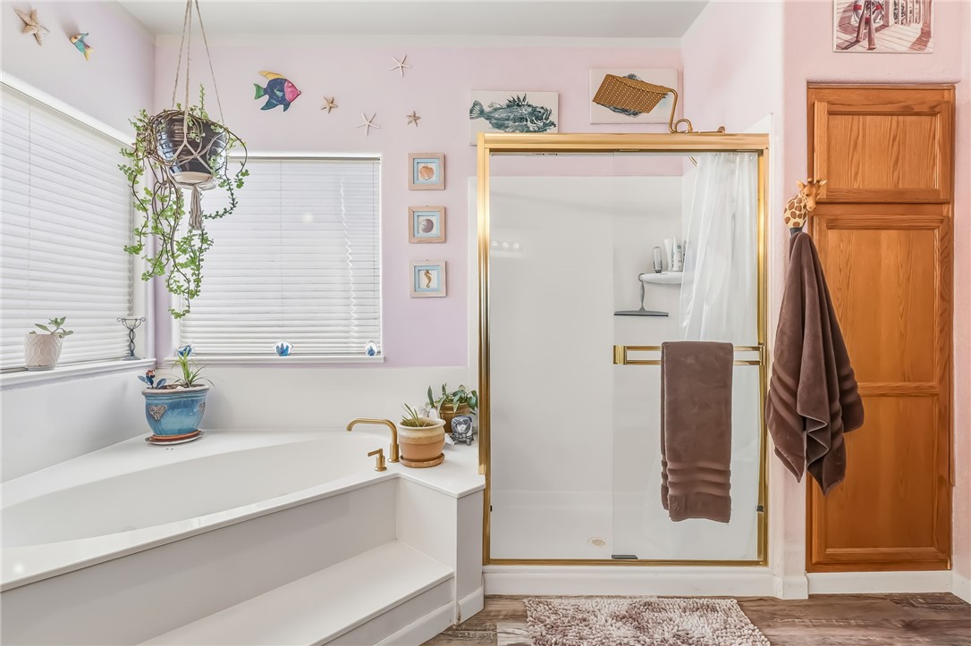 Bullhead City, Arizona, 86442, United States, 4 Bedrooms Bedrooms, ,2 BathroomsBathrooms,Residential,For Sale,1988926