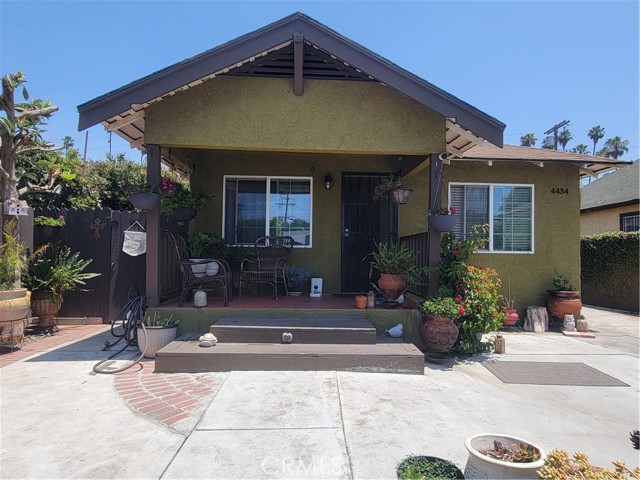 Los Angeles, California, 90011, United States, 3 Bedrooms Bedrooms, ,1 BathroomBathrooms,Residential,For Sale,1872402