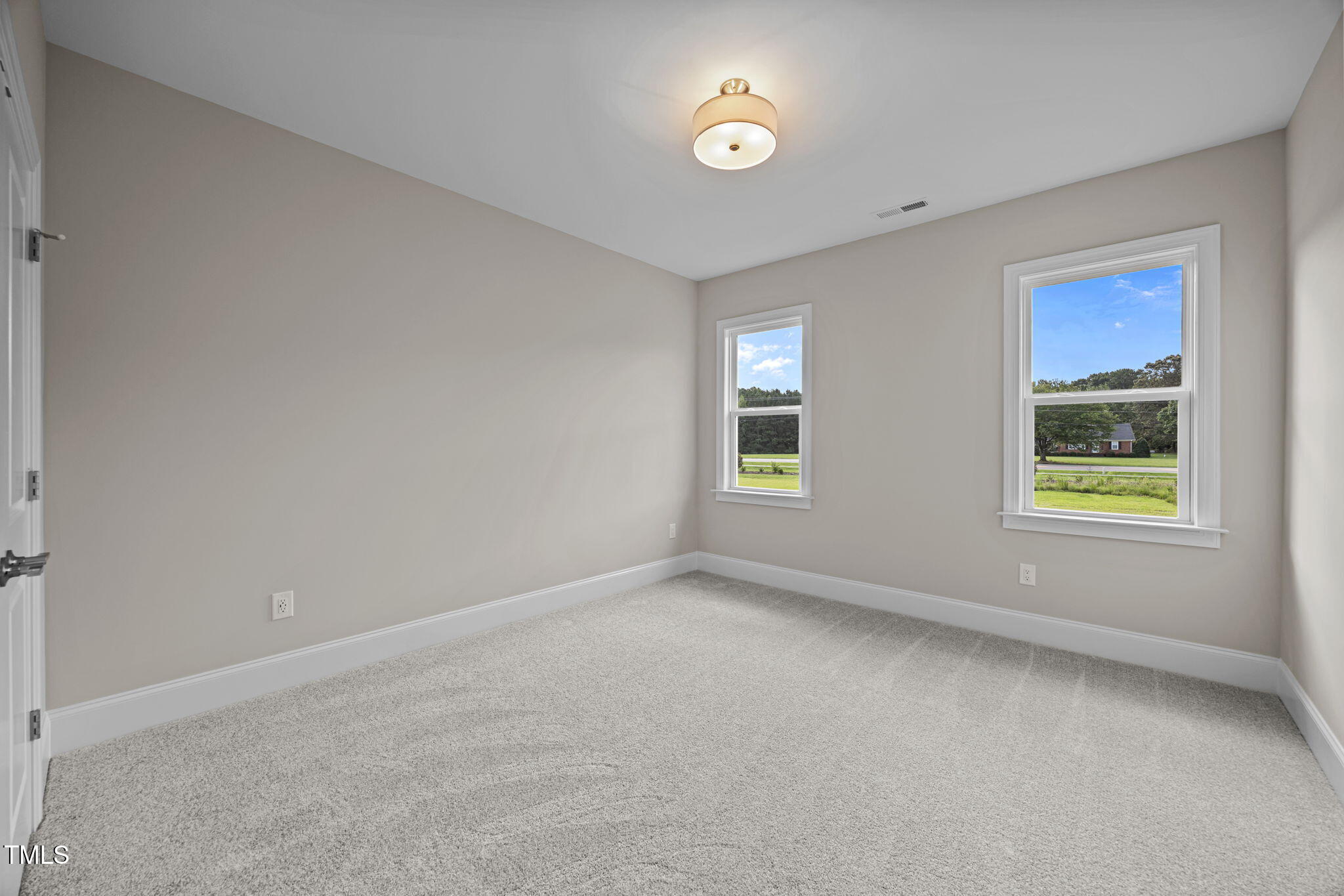 190 Broadleaf Lane, Louisburg, North Carolina, 27549, United States, 4 Bedrooms Bedrooms, ,3 BathroomsBathrooms,Residential,For Sale,190 Broadleaf Lane,1683137