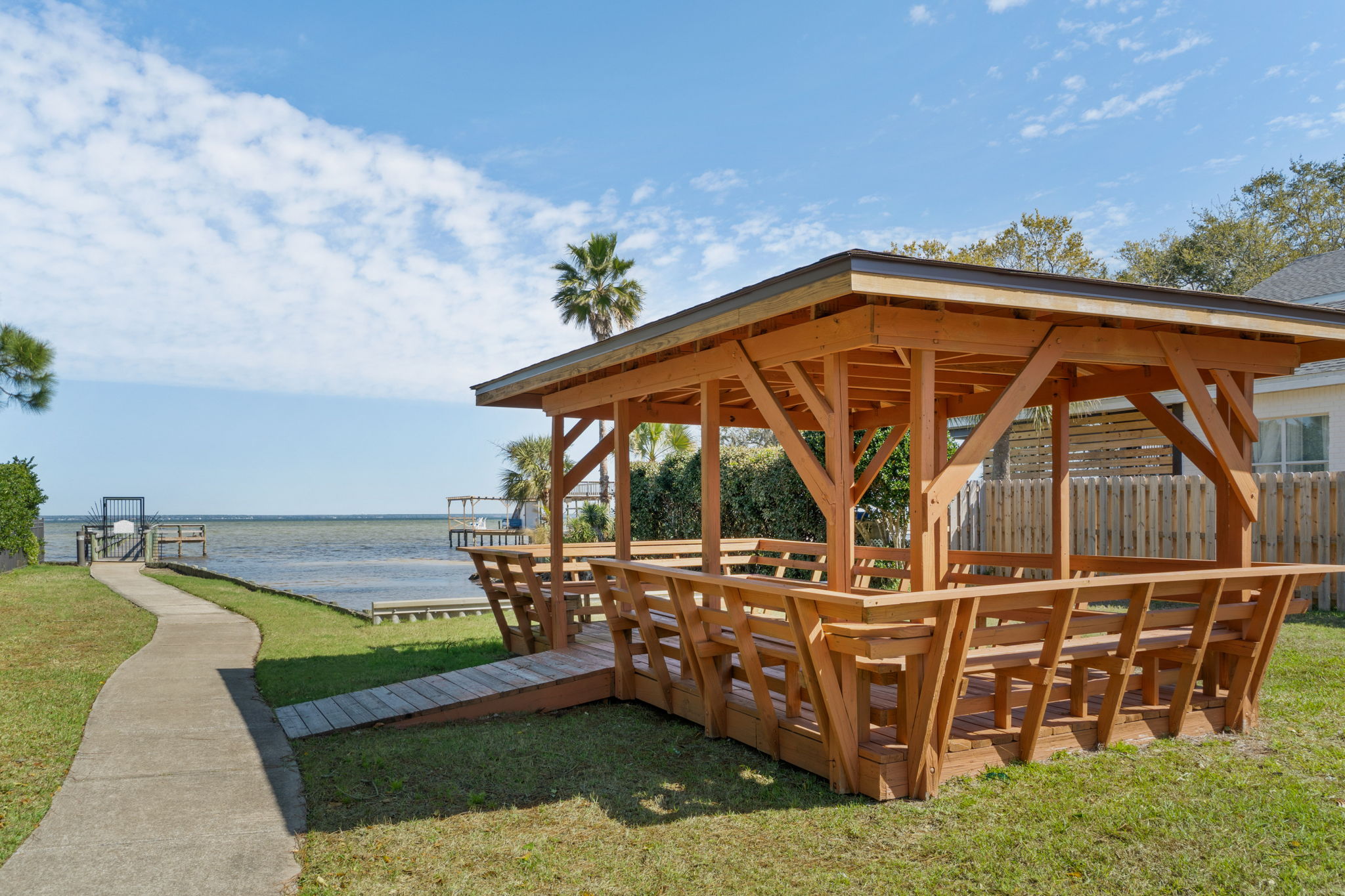  Beautifully Renovated Bayside Retreat Near the Bay and Beach - 物件實景