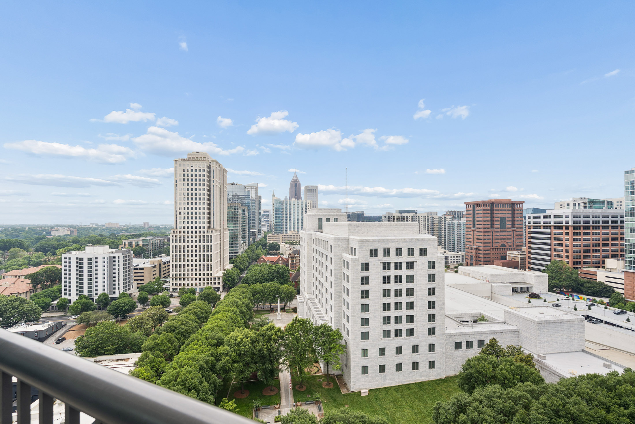  Stunning Southwest Views from Corner Residence at 1010 Midtown - 物件實景