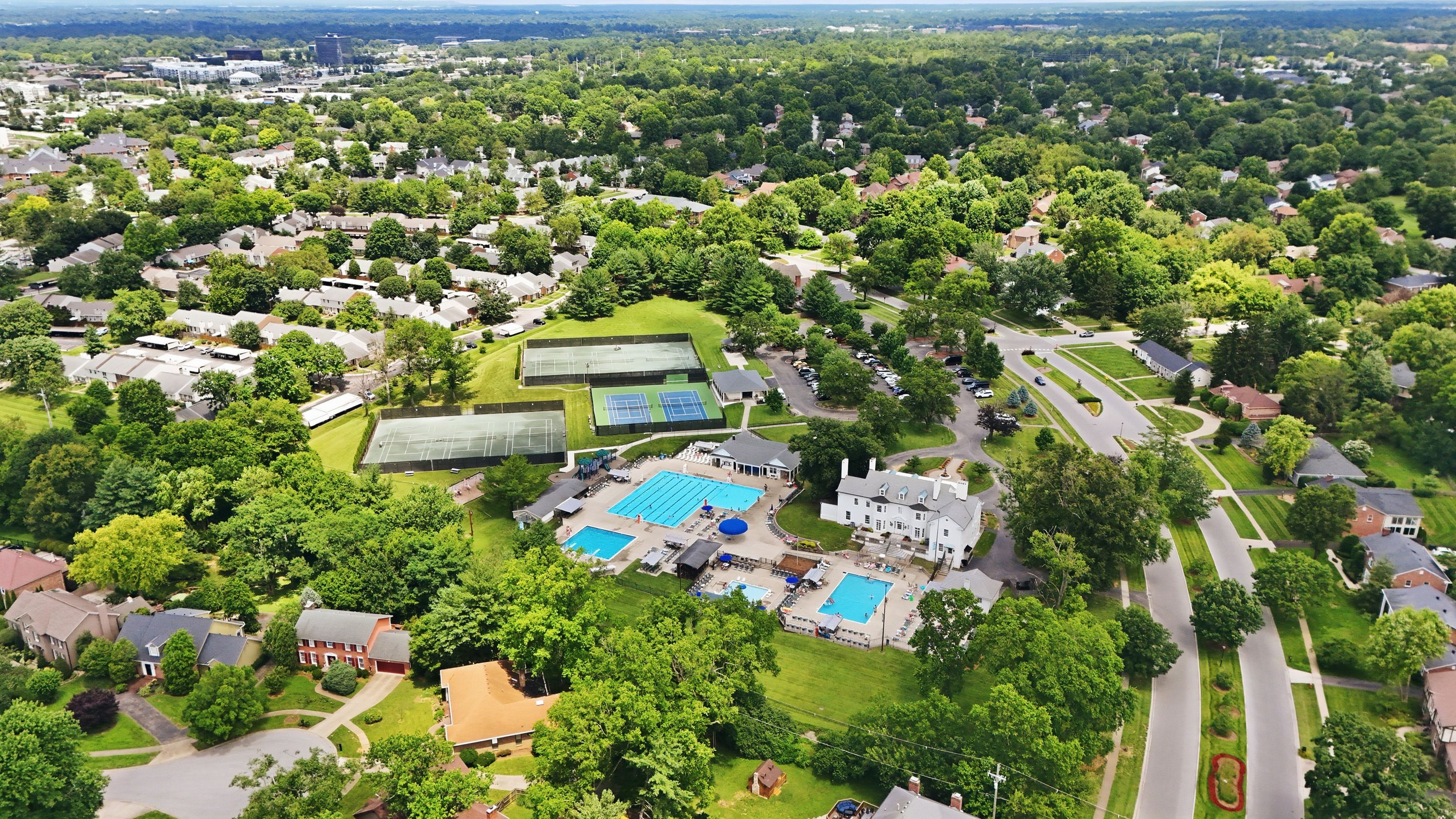  10110 Timberwood Circle, Louisville, KY 40223 - 物件實景