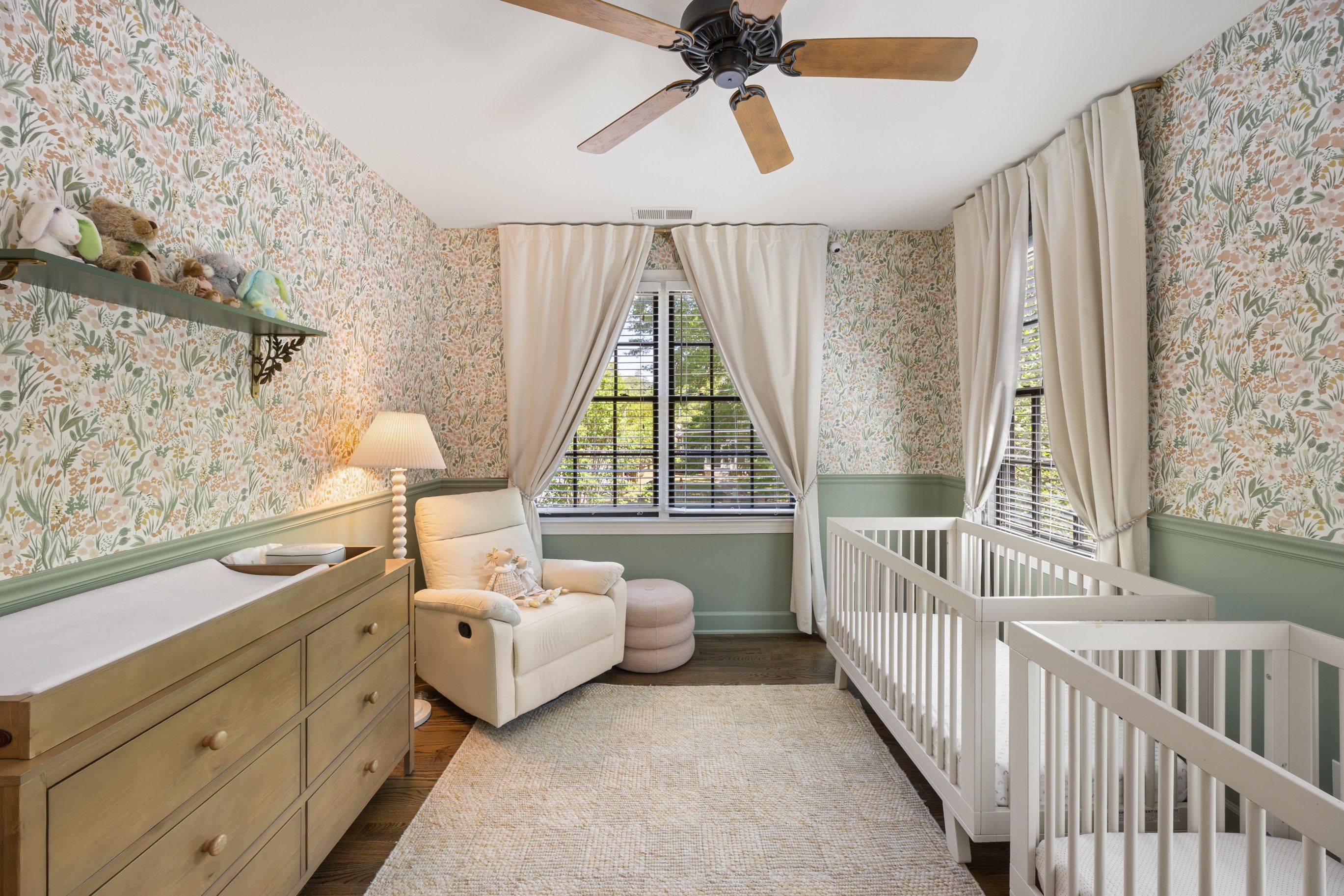  Nearly New Expertly Designed Kirkwood Home - 物件實景