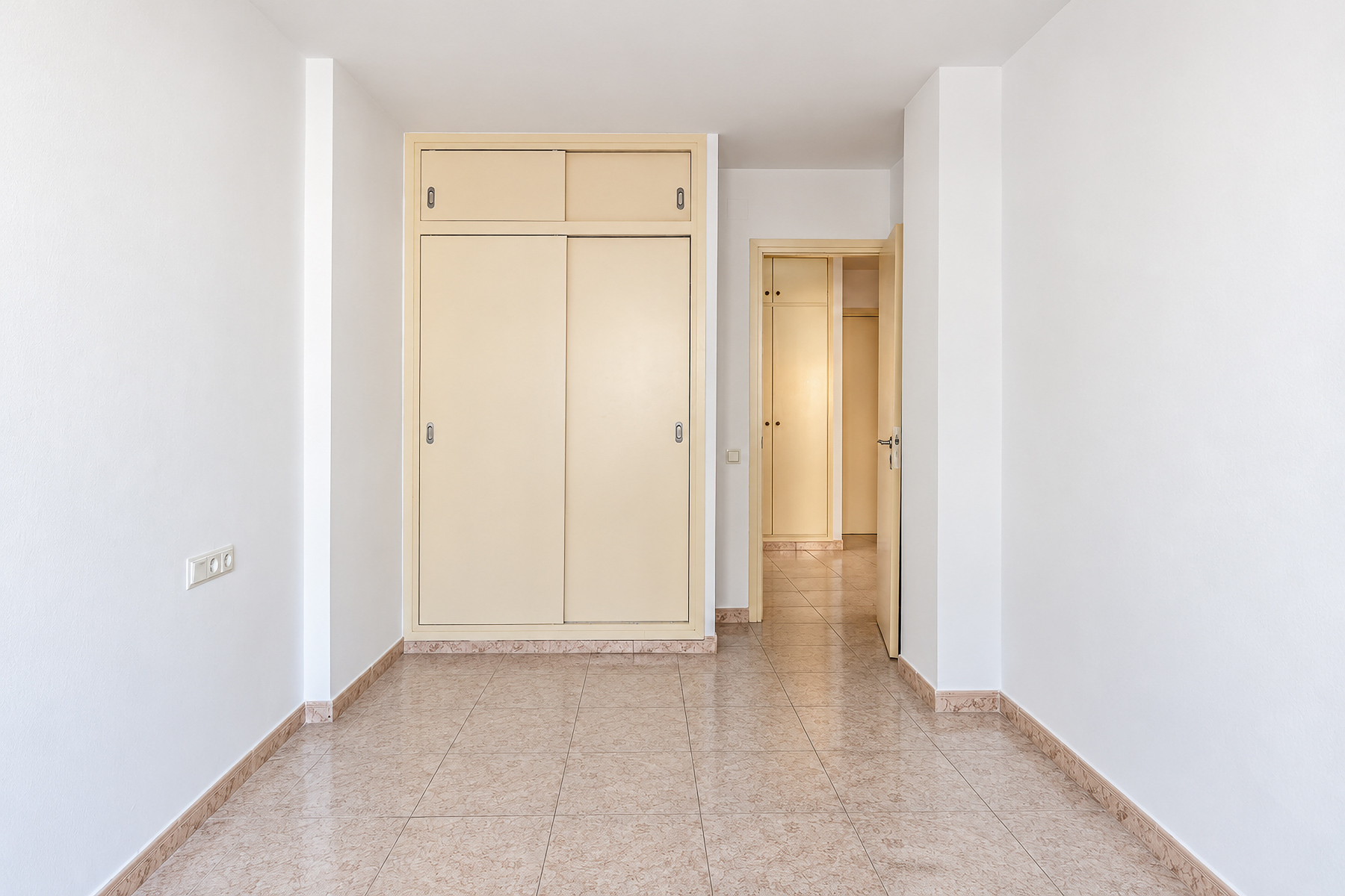  Flat with elevator in the heart of the village - 物件實景