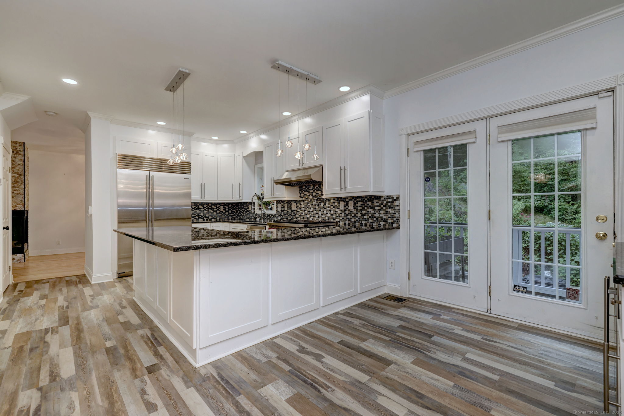 Newtown, Connecticut, 06470, United States, 5 Bedrooms Bedrooms, ,5 BathroomsBathrooms,Residential,For Sale,1907241