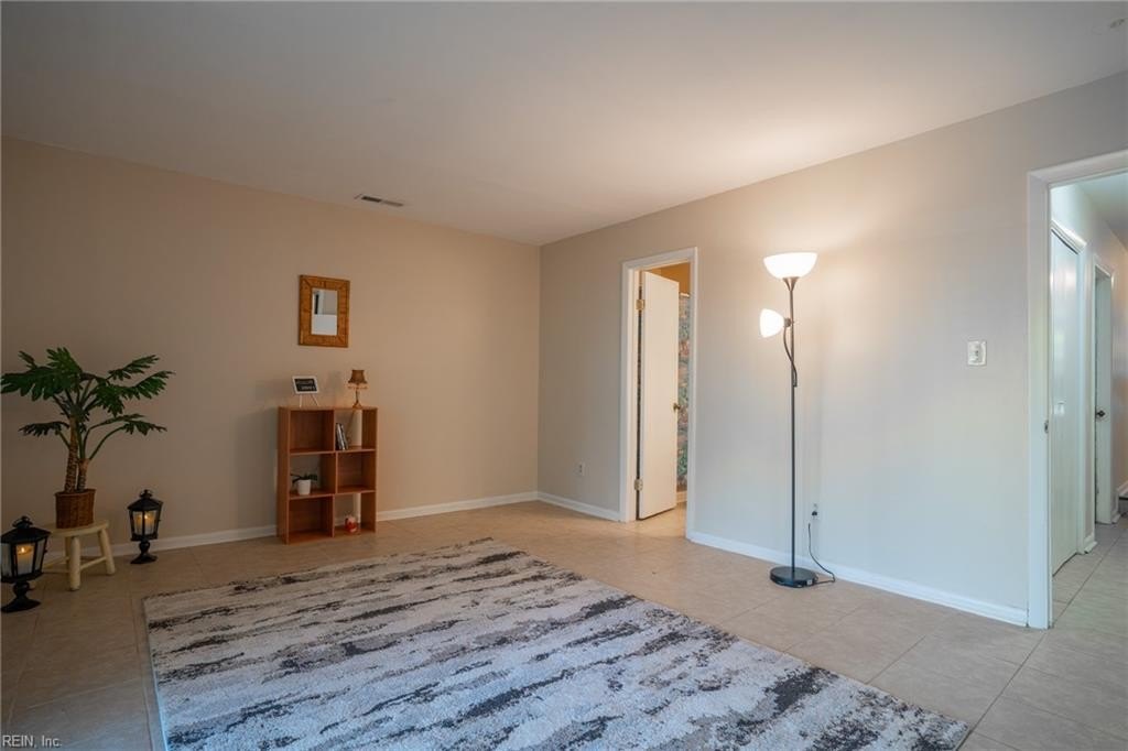 Virginia Beach, Virginia, 23455, United States, 3 Bedrooms Bedrooms, ,4 BathroomsBathrooms,Residential,For Sale,1921851