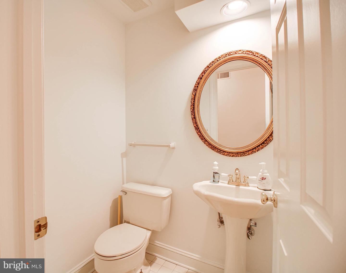 Dayton, Maryland, 21036, United States, 5 Bedrooms Bedrooms, ,3 BathroomsBathrooms,Residential,For Sale,1906763