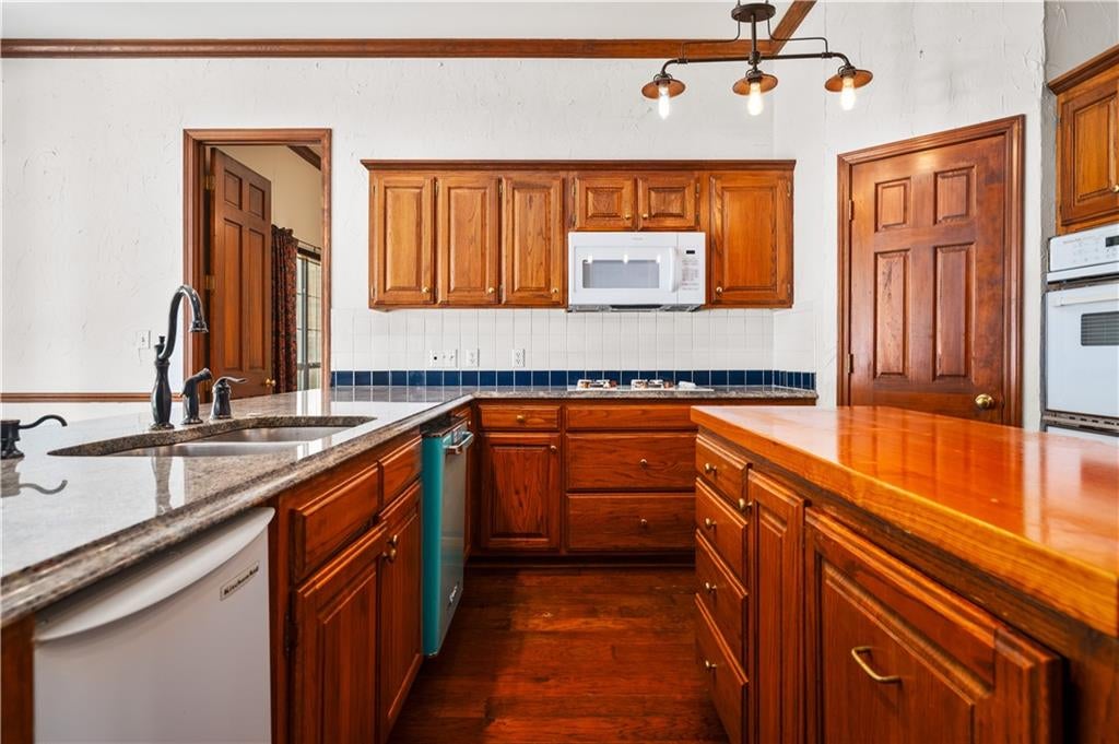 Natchitoches, Louisiana, 71457, United States, 3 Bedrooms Bedrooms, ,3 BathroomsBathrooms,Residential,For Sale,1983691