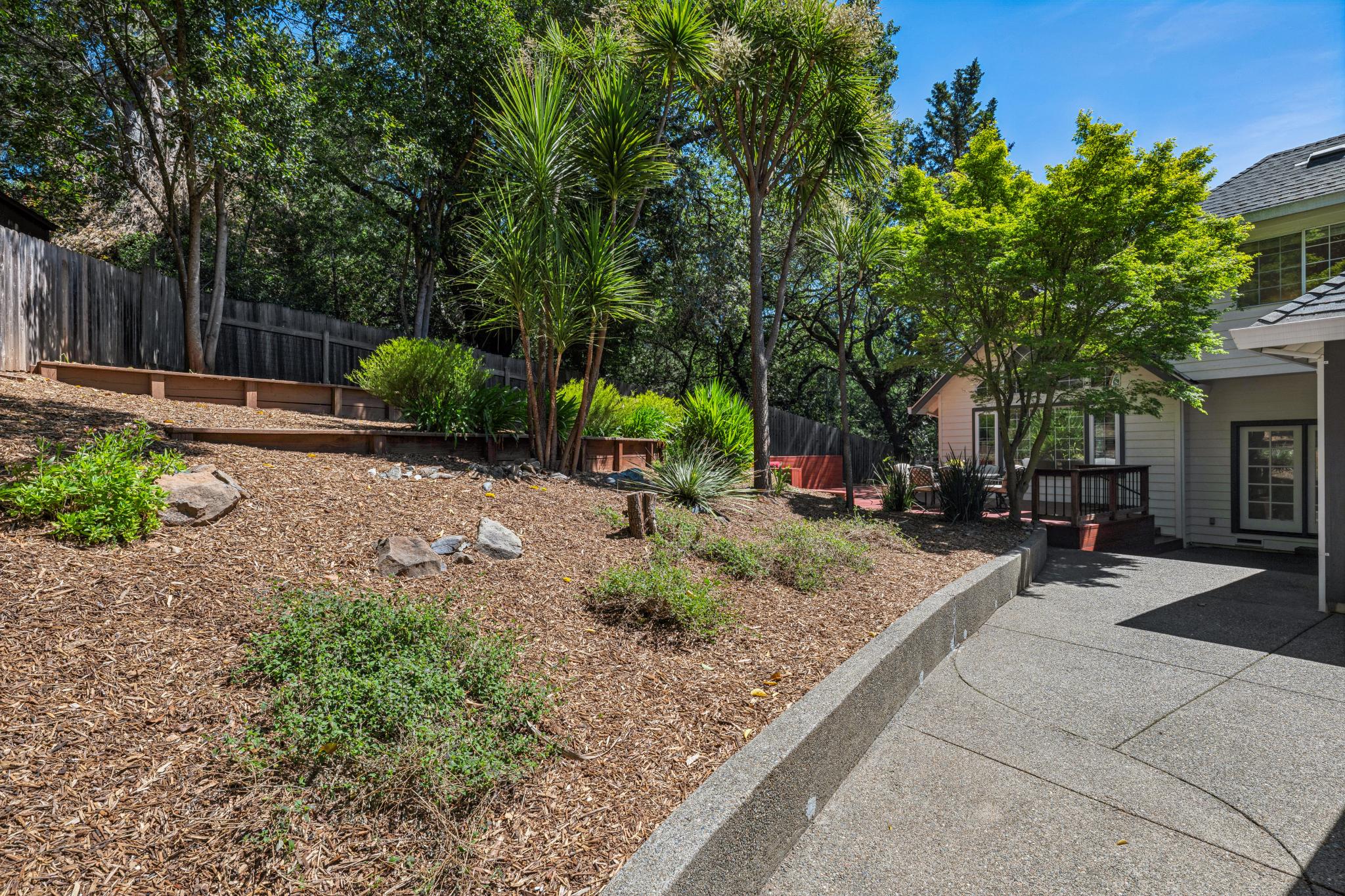  Elegant Northeast Santa Rosa Home on .5 Acres - 物件實景