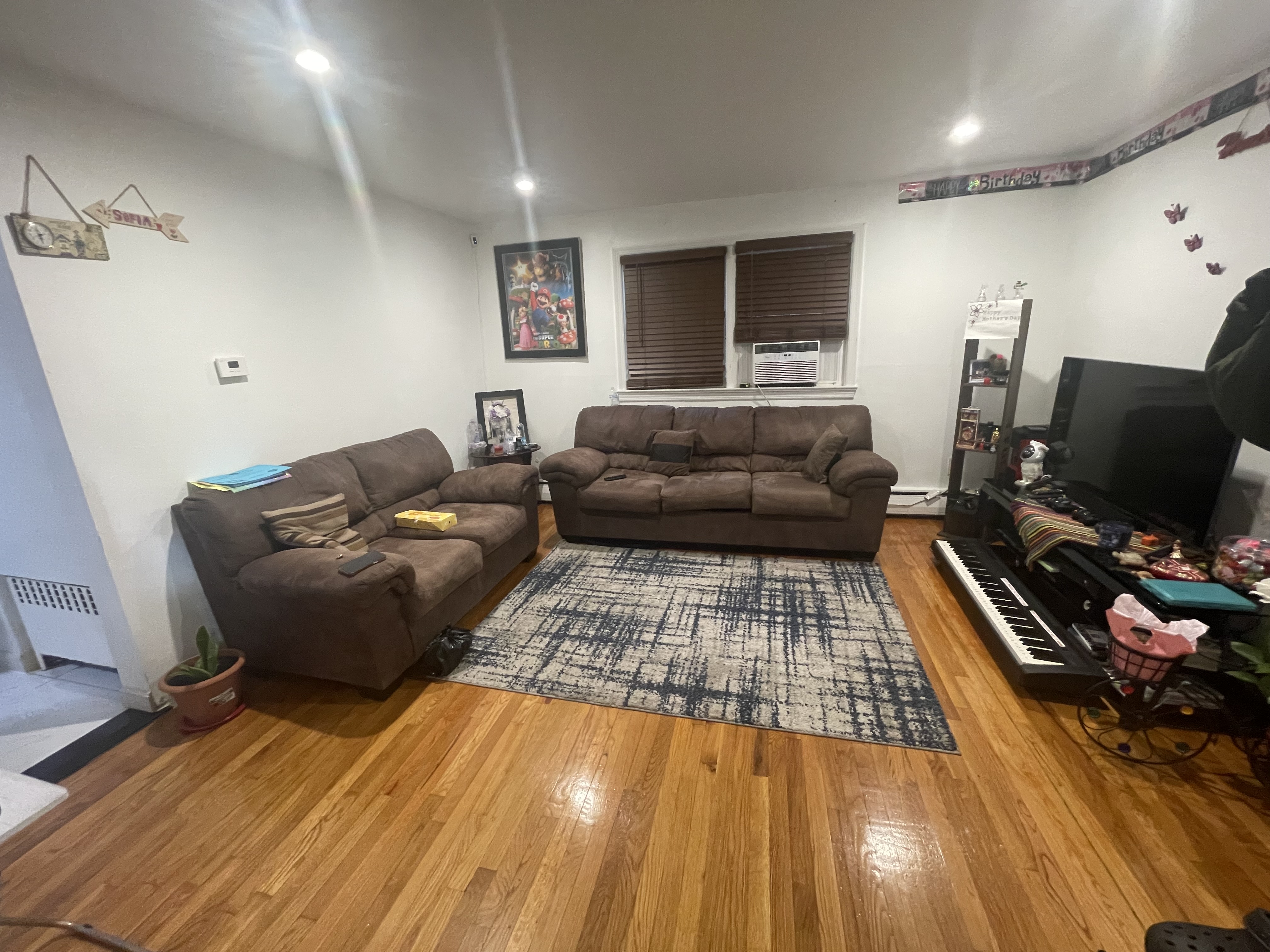 Fairview, New Jersey, 07022, United States, 3 Bedrooms Bedrooms, ,1 BathroomBathrooms,Residential,For Sale,1935345