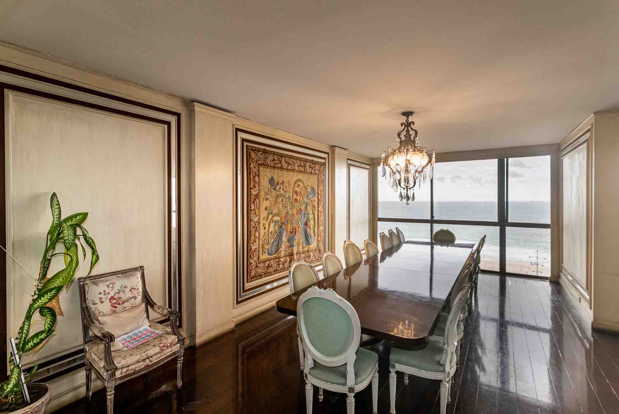  High-floor apartment with panoramic ocean views on Avenida Atlântica - 物件實景