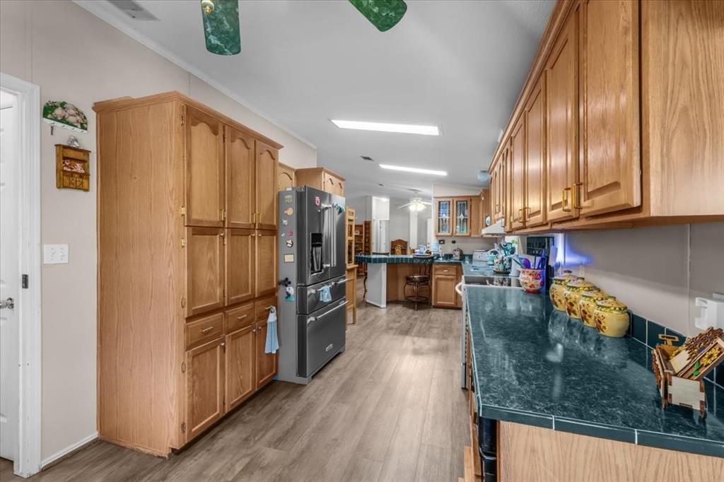 Weatherford, Texas, 76087, United States, 3 Bedrooms Bedrooms, ,2 BathroomsBathrooms,Residential,For Sale,2005705