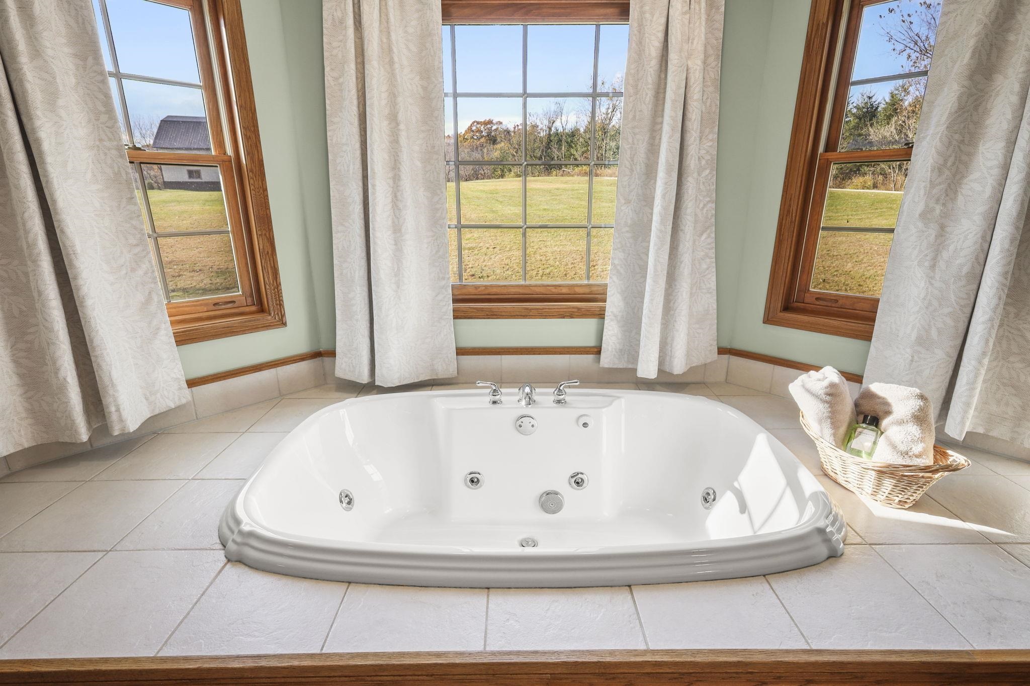 Barneveld, Wisconsin, 53507, United States, 3 Bedrooms Bedrooms, ,4 BathroomsBathrooms,Residential,For Sale,1986114