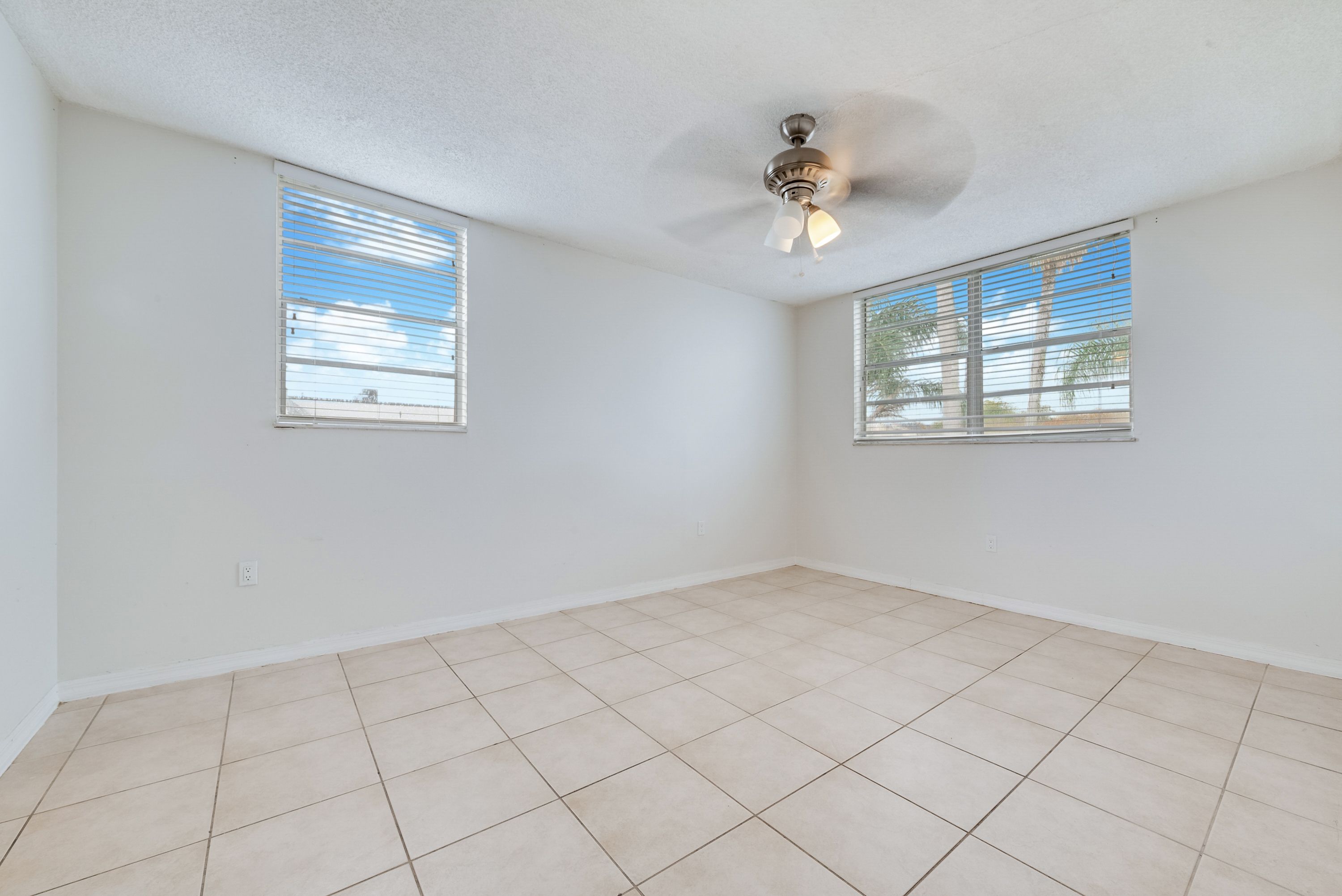 14195 Sw 87th St,Miami, FL, 33183 