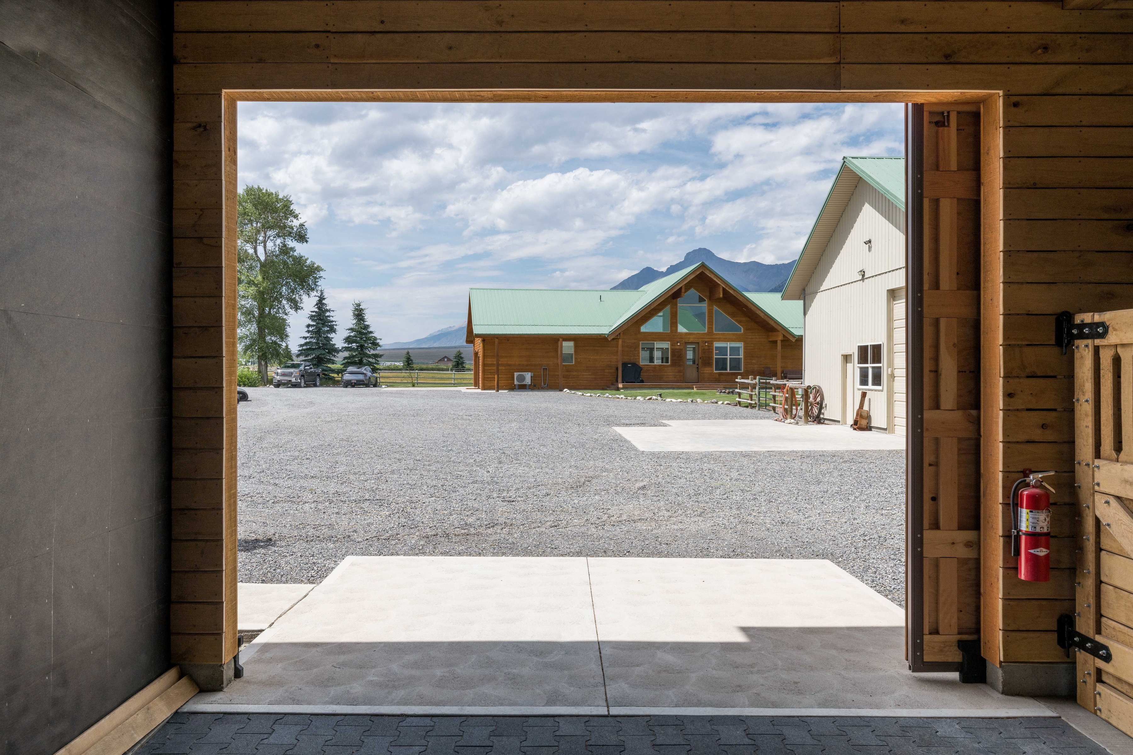  Equestrian Estate at the Base of Mt. Borah - 物件實景
