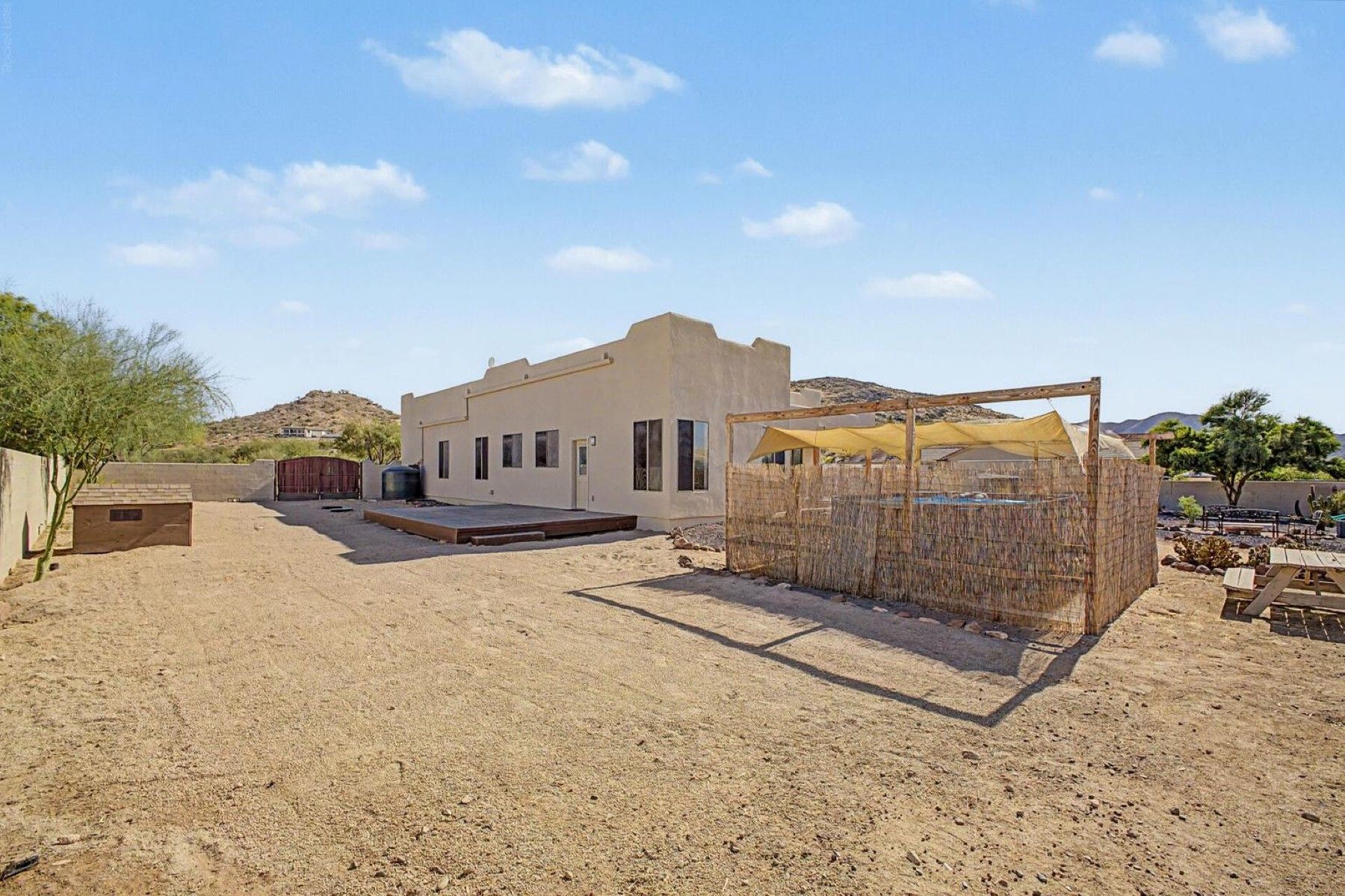  1120 E Circle Mountain Road  New River, AZ - 物件實景