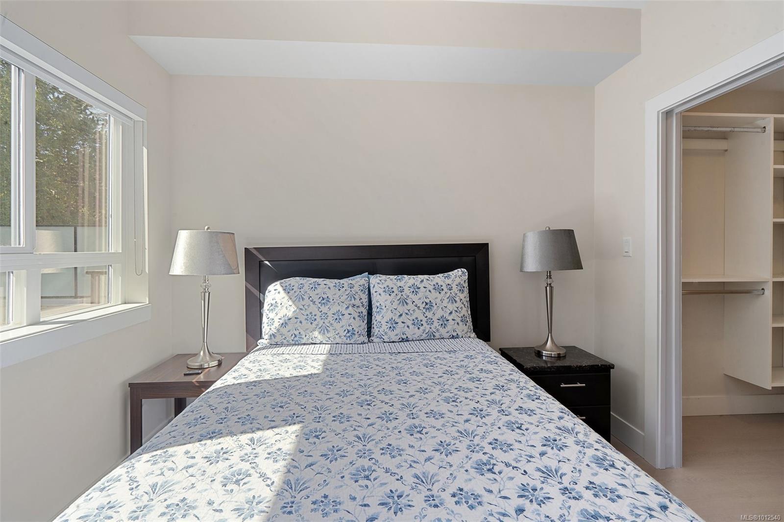 VIEW ROYAL, British Columbia, V9A 2P8, CA, 2 Bedrooms Bedrooms, ,Residential,For Sale,1948032