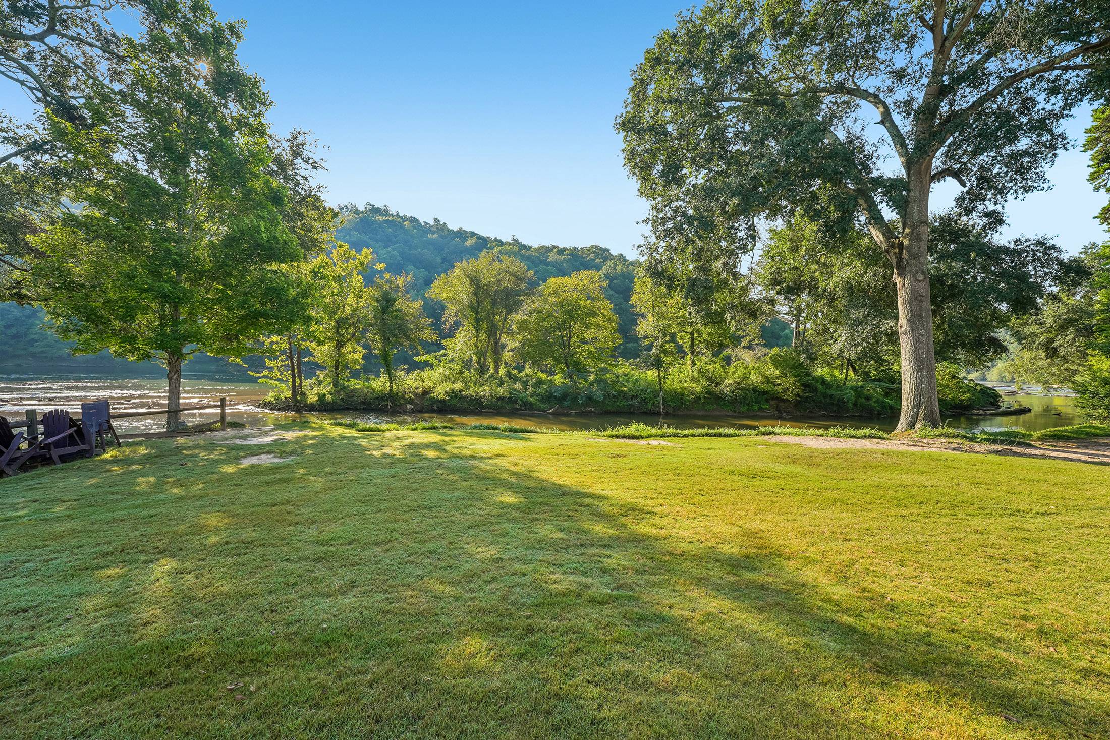  Rare Waterfront Living on the Chattahoochee River - 物件實景