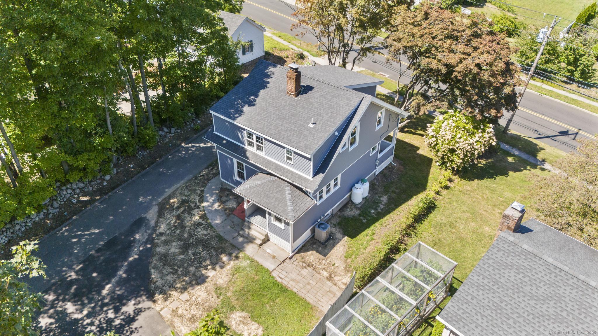 Milford, Connecticut, 06460, United States, 3 Bedrooms Bedrooms, ,3 BathroomsBathrooms,Residential,For Sale,1924915