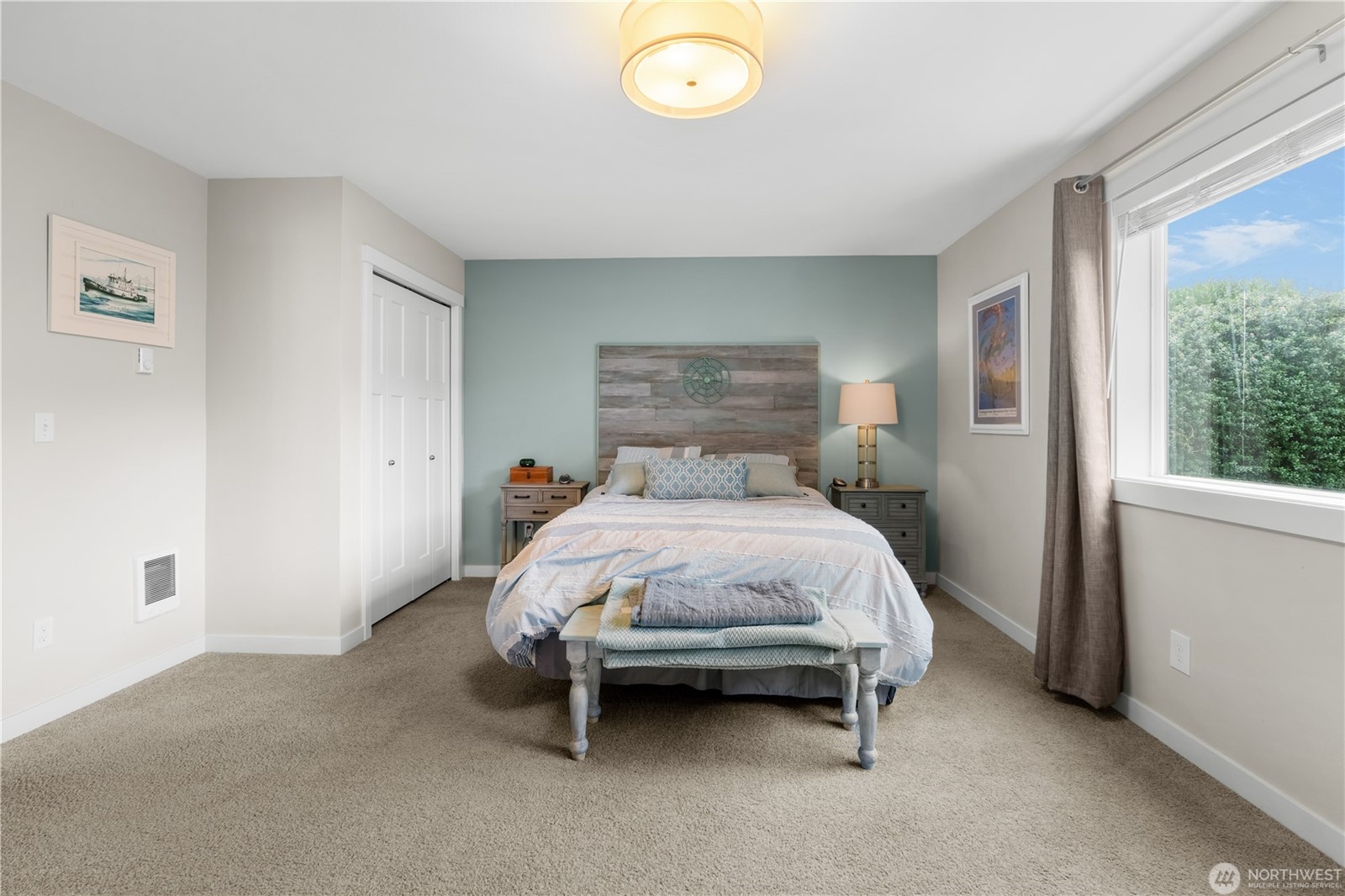 Long Beach, Washington, 98631, United States, 3 Bedrooms Bedrooms, ,2 BathroomsBathrooms,Residential,For Sale,2010385