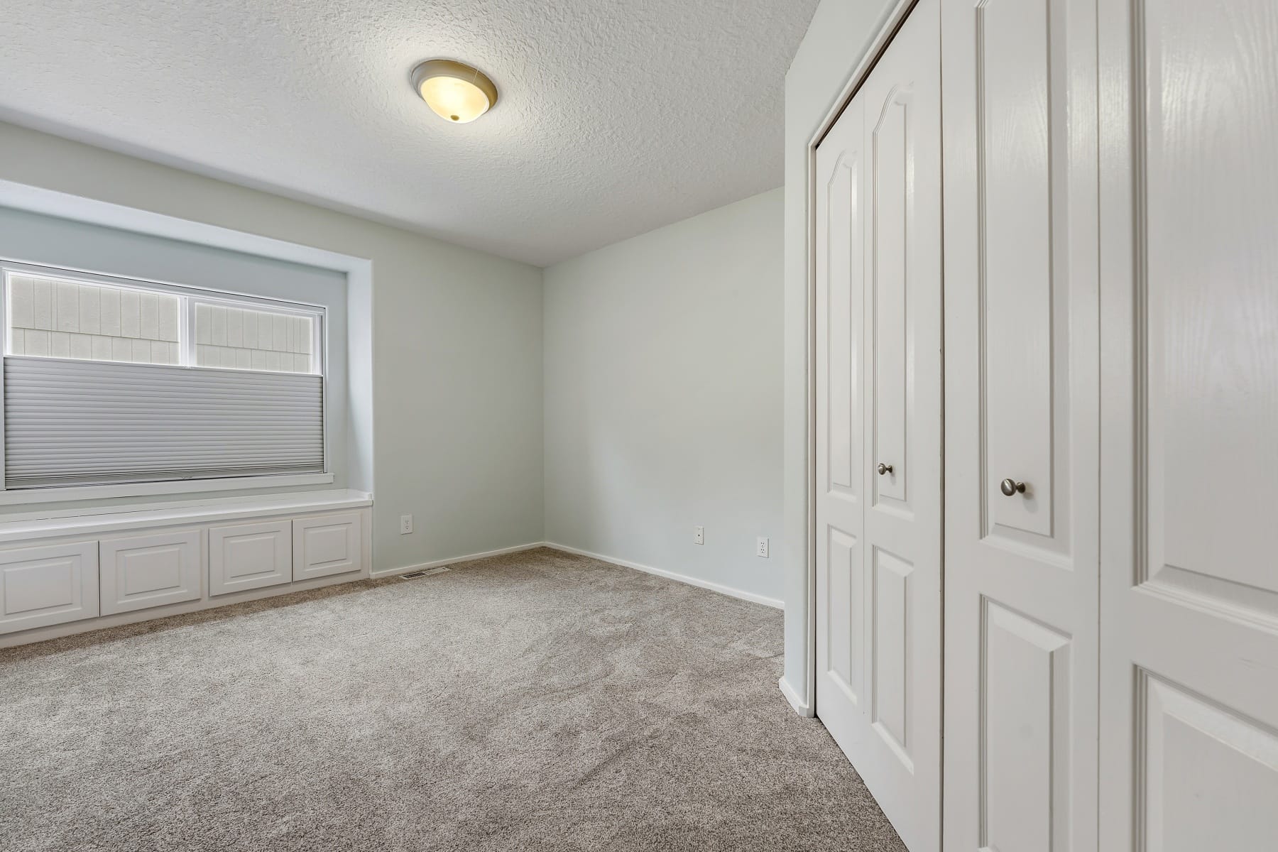  12432 SE MOUNTAIN SUN DR Clackamas, OR 97015 - 物件實景