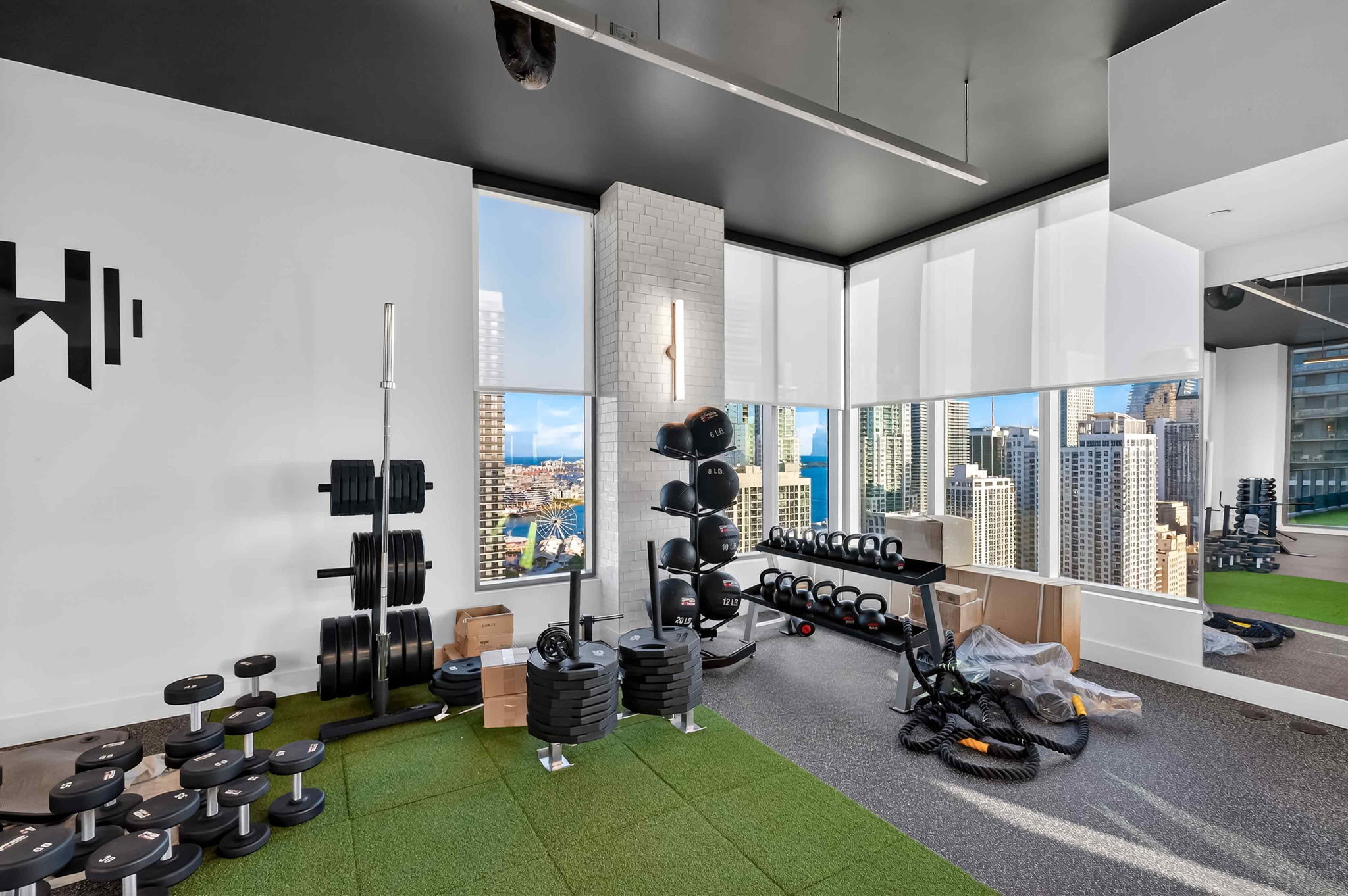  121 NE 5th St, Miami, FL, 33132 - 物件實景
