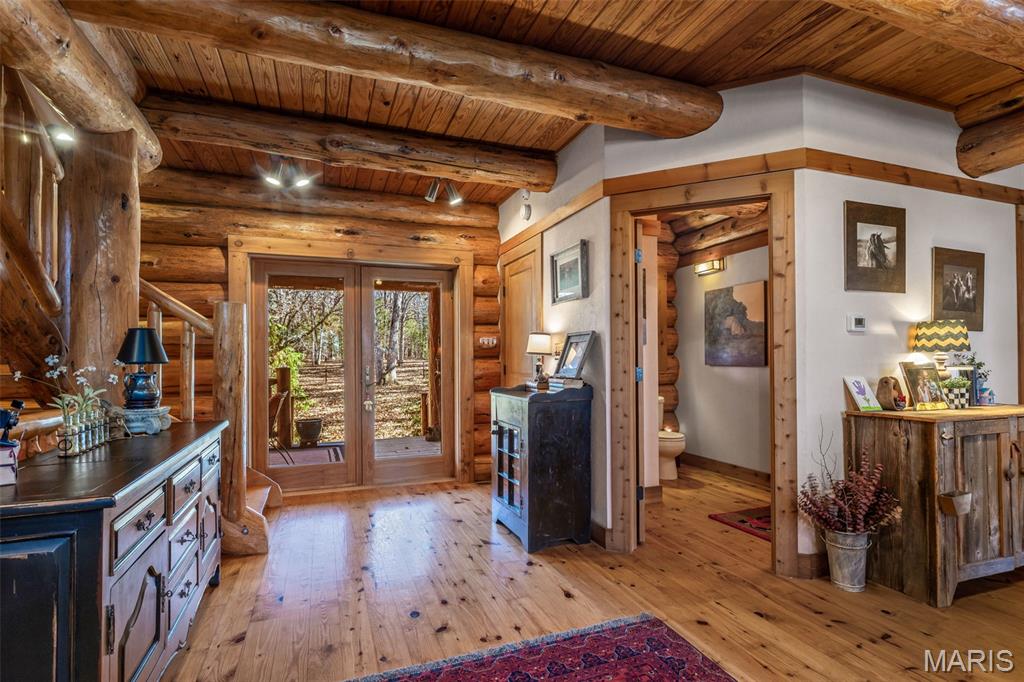 Farmington, Missouri, 63640, United States, 3 Bedrooms Bedrooms, ,4 BathroomsBathrooms,Residential,For Sale,1991980