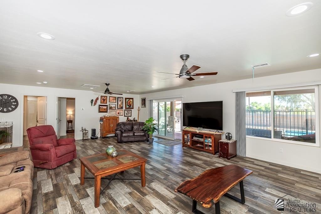 Wellton, Arizona, 85356, United States, ,Residential,For Sale,1977345