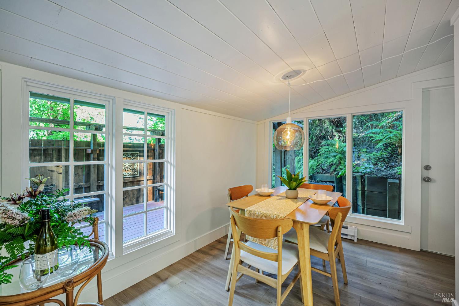 Cazadero, California, 95421, United States, 2 Bedrooms Bedrooms, ,2 BathroomsBathrooms,Residential,For Sale,1857736