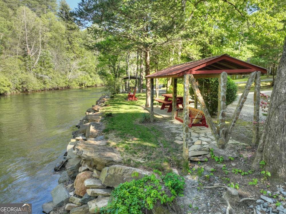 Blue Ridge, Georgia, 30513, United States, 4 Bedrooms Bedrooms, ,3 BathroomsBathrooms,Residential,For Sale,1858936