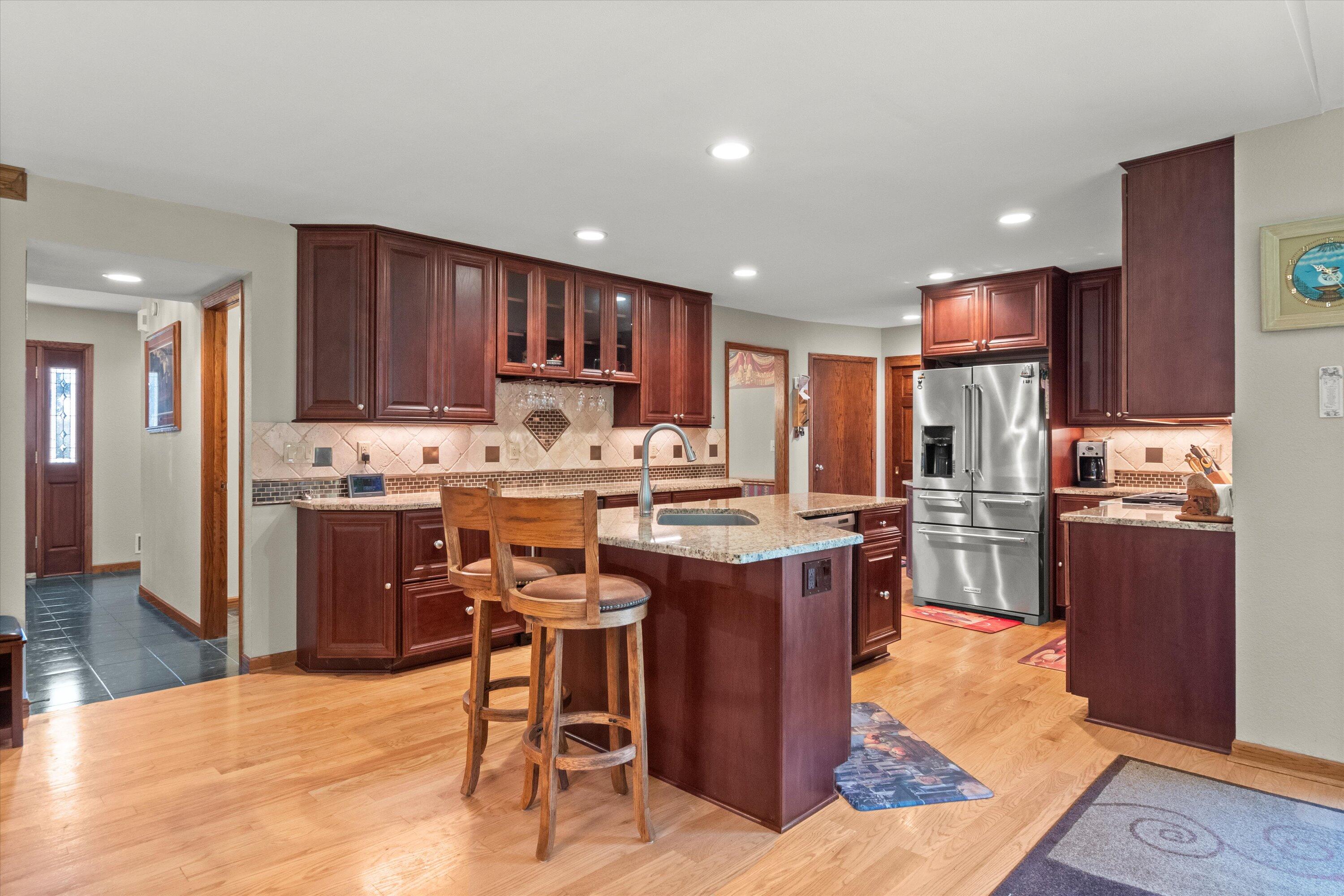 Caledonia, Wisconsin, 53402, United States, 3 Bedrooms Bedrooms, ,3 BathroomsBathrooms,Residential,For Sale,1987324