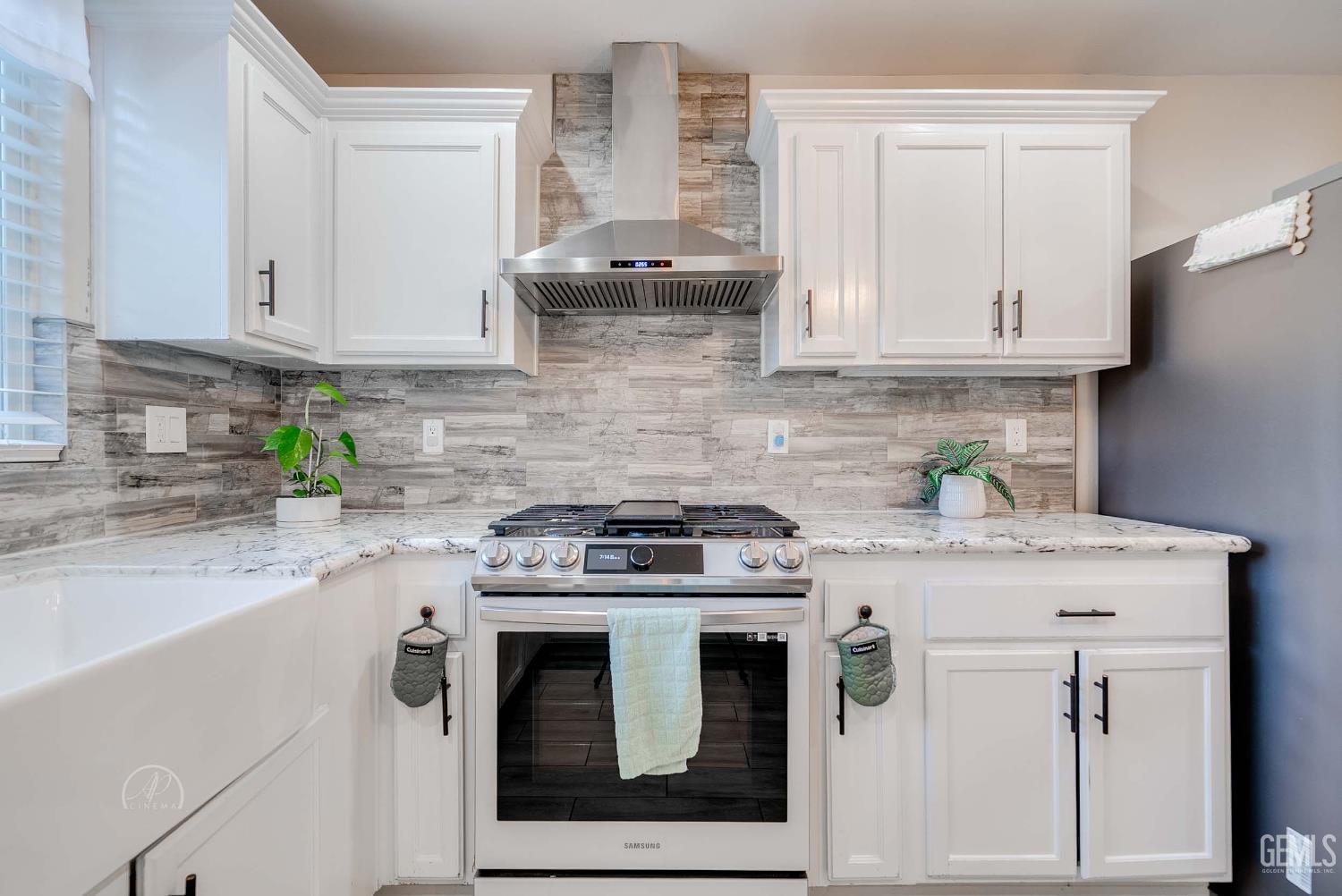 Bakersfield, California, 93313, United States, 4 Bedrooms Bedrooms, ,2 BathroomsBathrooms,Residential,For Sale,1882139